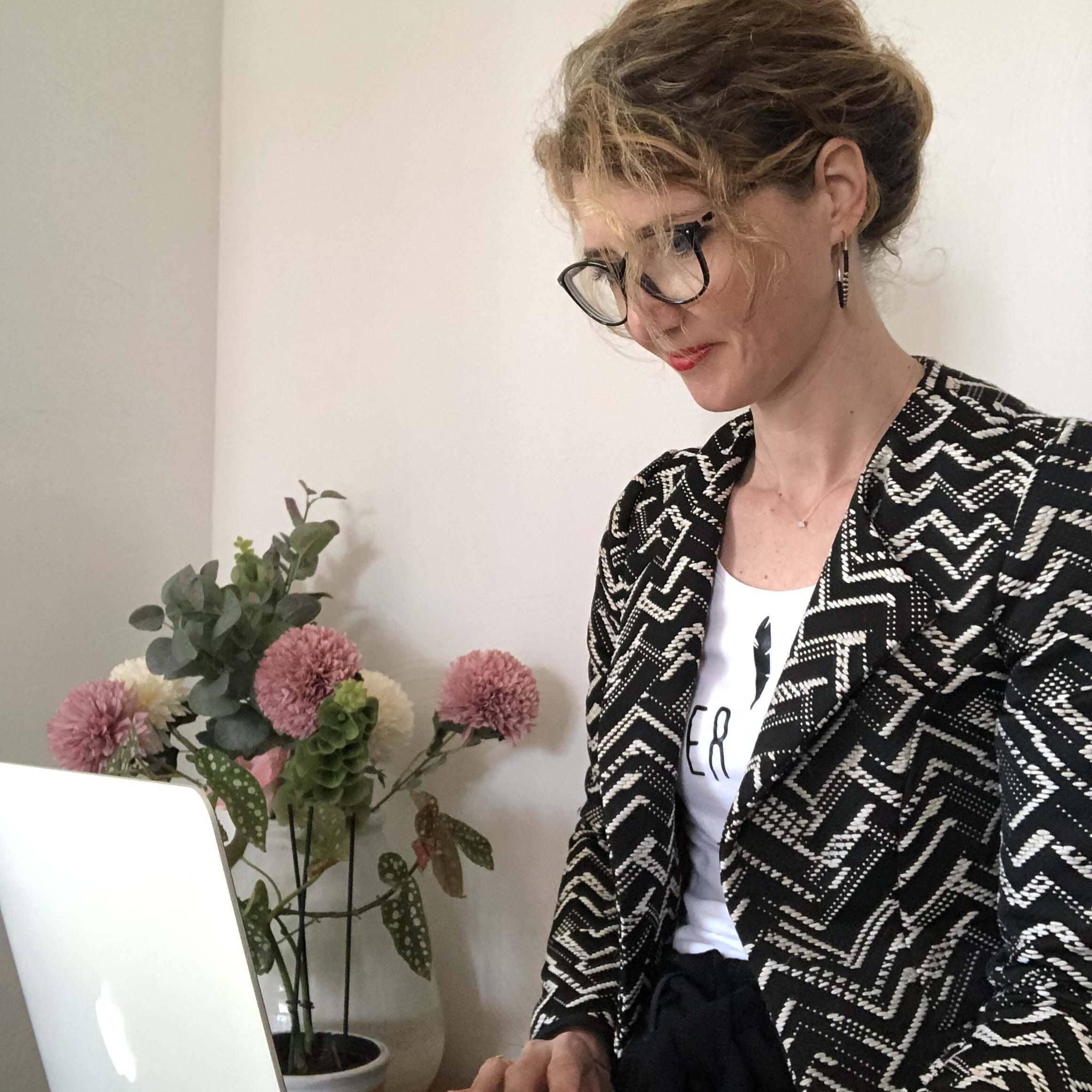 Veste SUBLIME - Patron de couture pochette - SUPER BISON Patron de couture SUPER BISON | Gaspard et Léonie Tissus en ligne et Mercerie à Toulouse