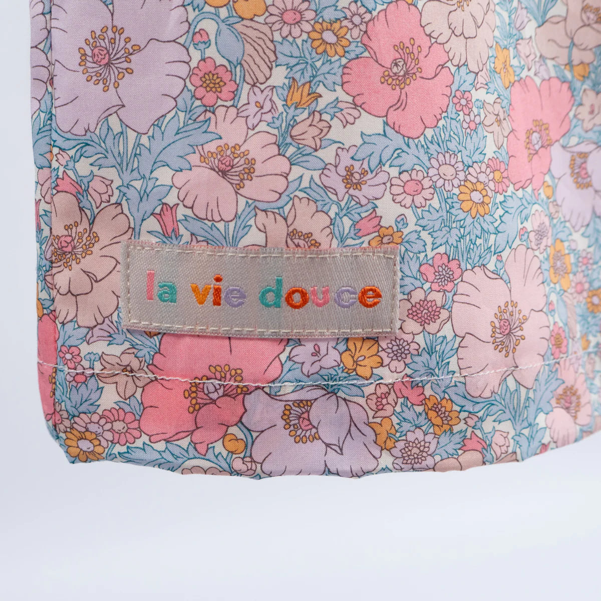 Assortiment Etiquettes tissées « Friendly » IKATEE Ikatee | Gaspard et Léonie Tissus en ligne et Mercerie à Toulouse