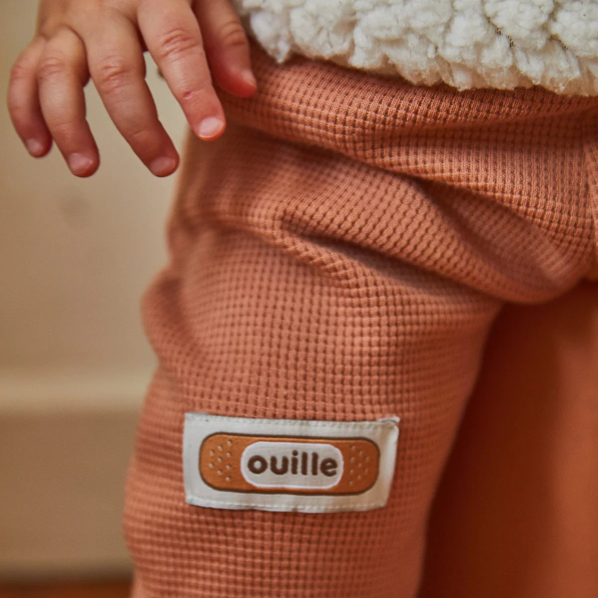 Assortiment Etiquettes tissées « Friendly » IKATEE Ikatee | Gaspard et Léonie Tissus en ligne et Mercerie à Toulouse