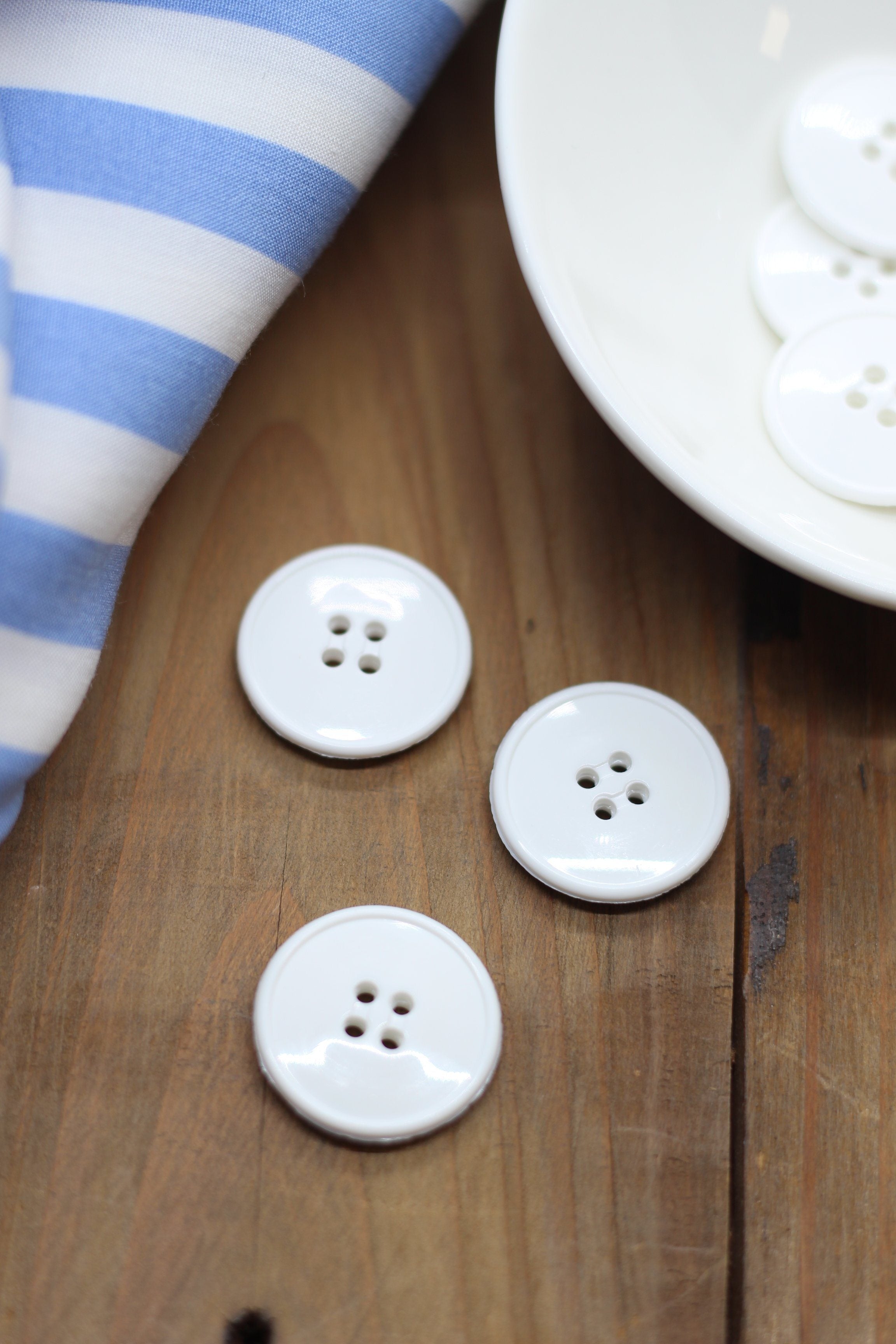 Bouton "Ben" Blanc Mercerie Sélection Gaspard & Léonie | Gaspard et Léonie Tissus Mercerie Toulouse