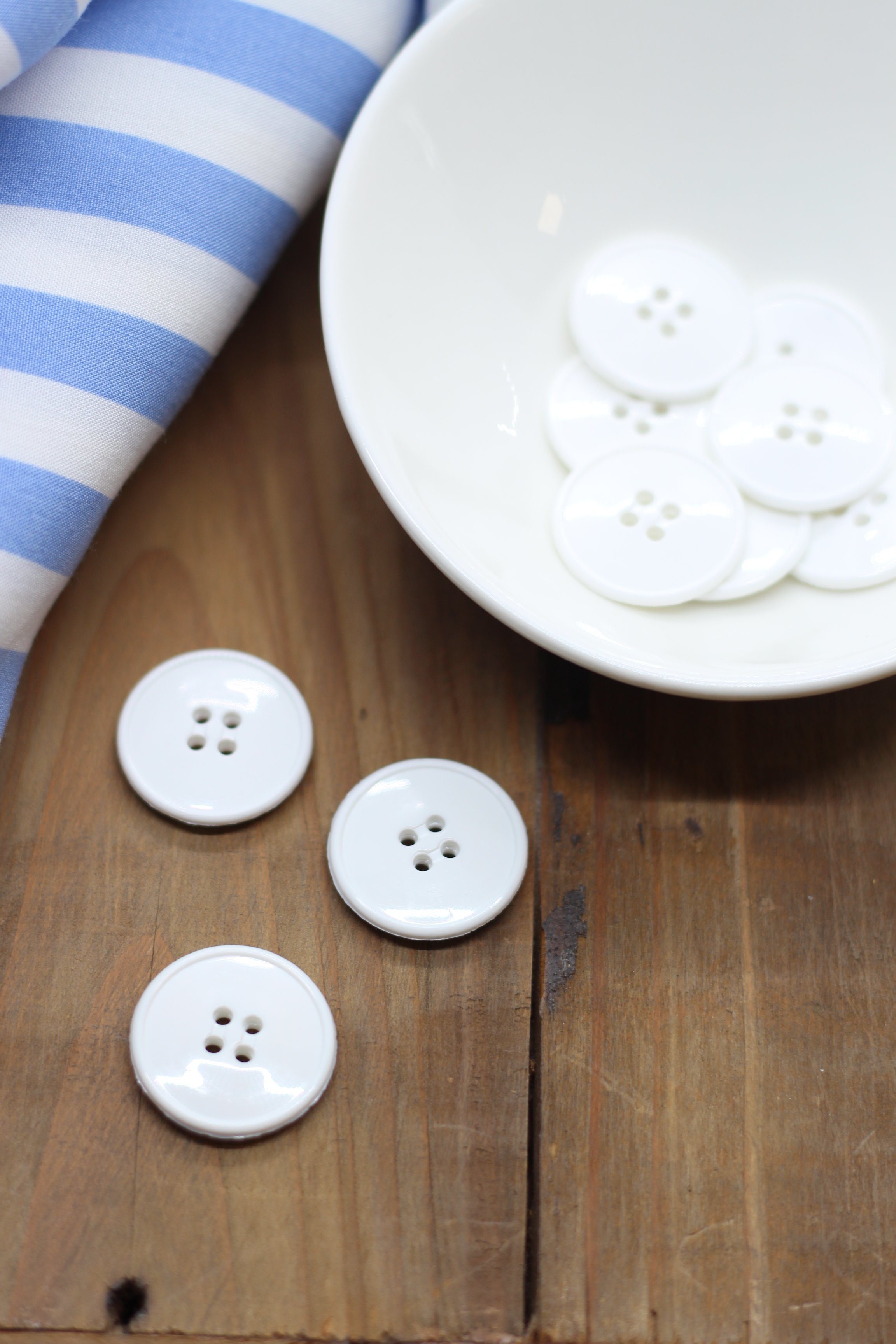 Bouton "Ben" Blanc Mercerie Sélection Gaspard & Léonie | Gaspard et Léonie Tissus Mercerie Toulouse