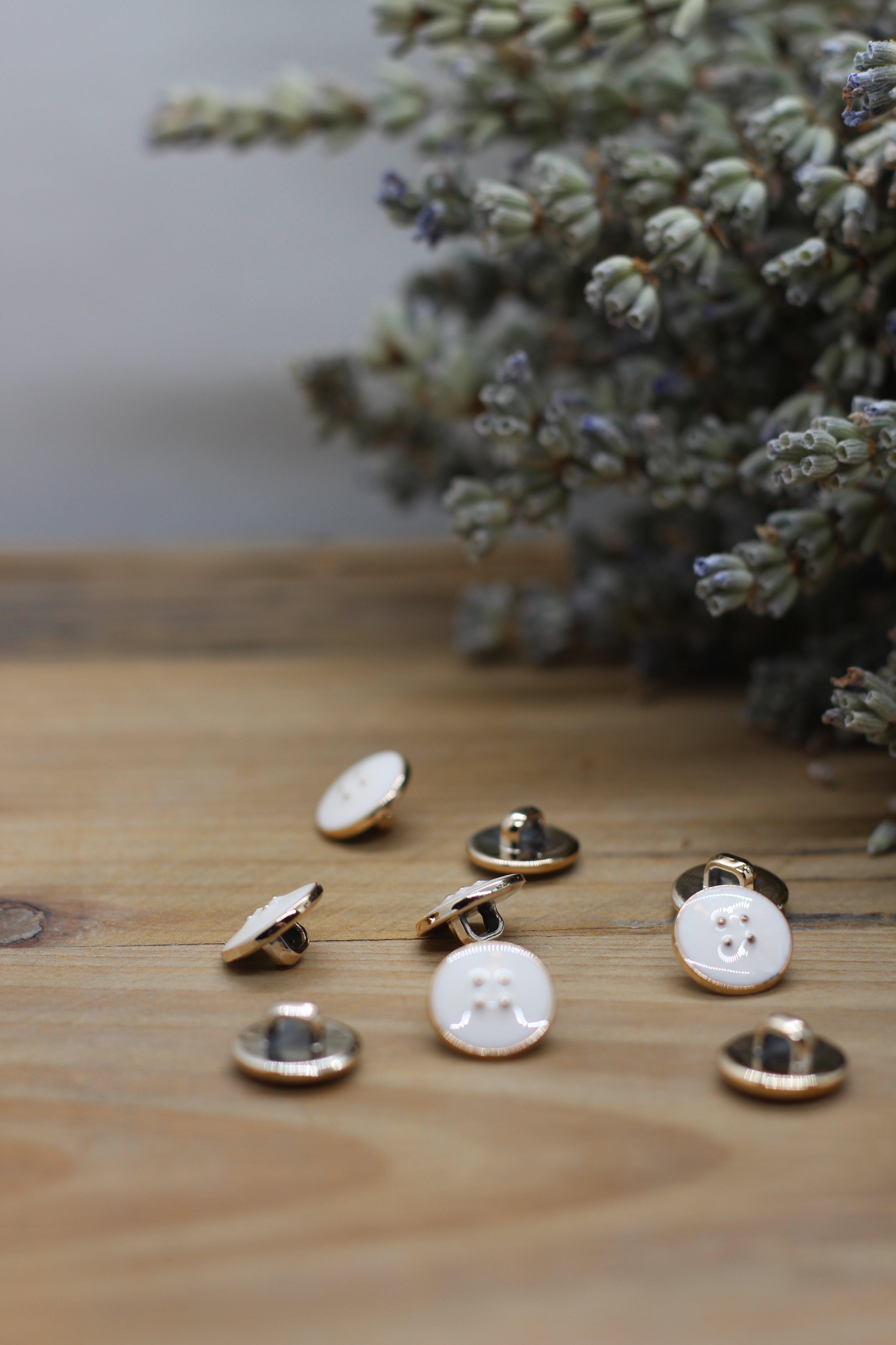 Bouton Emaillé VIC blanc cassé - L'atelier de Gaspard et Léonie