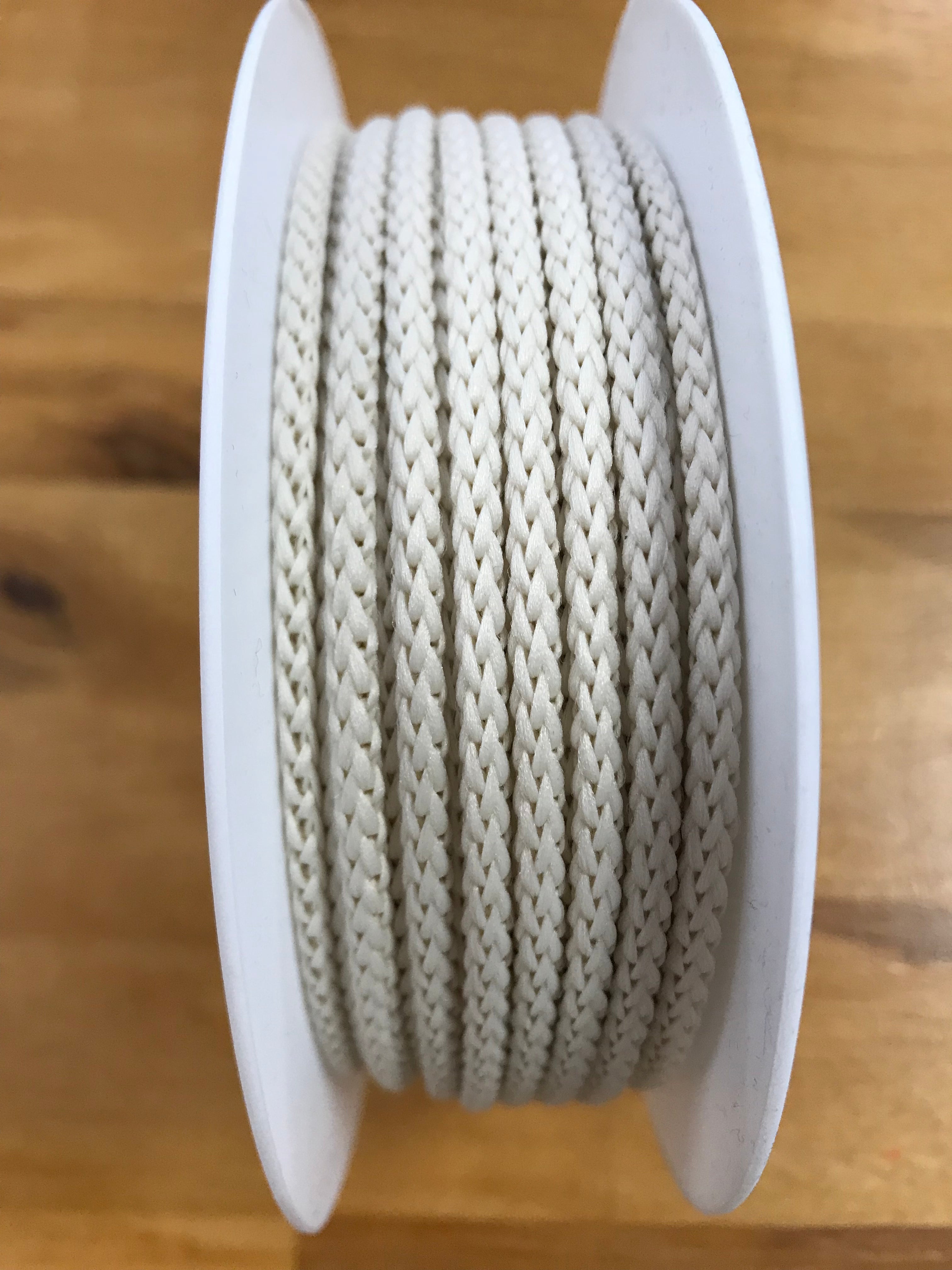 Cordon uni 4,5mm (vendu x10cm) - ECRU COL:51 Mercerie Sélection Gaspard & Léonie | Gaspard et Léonie Tissus en ligne et Mercerie à Toulouse