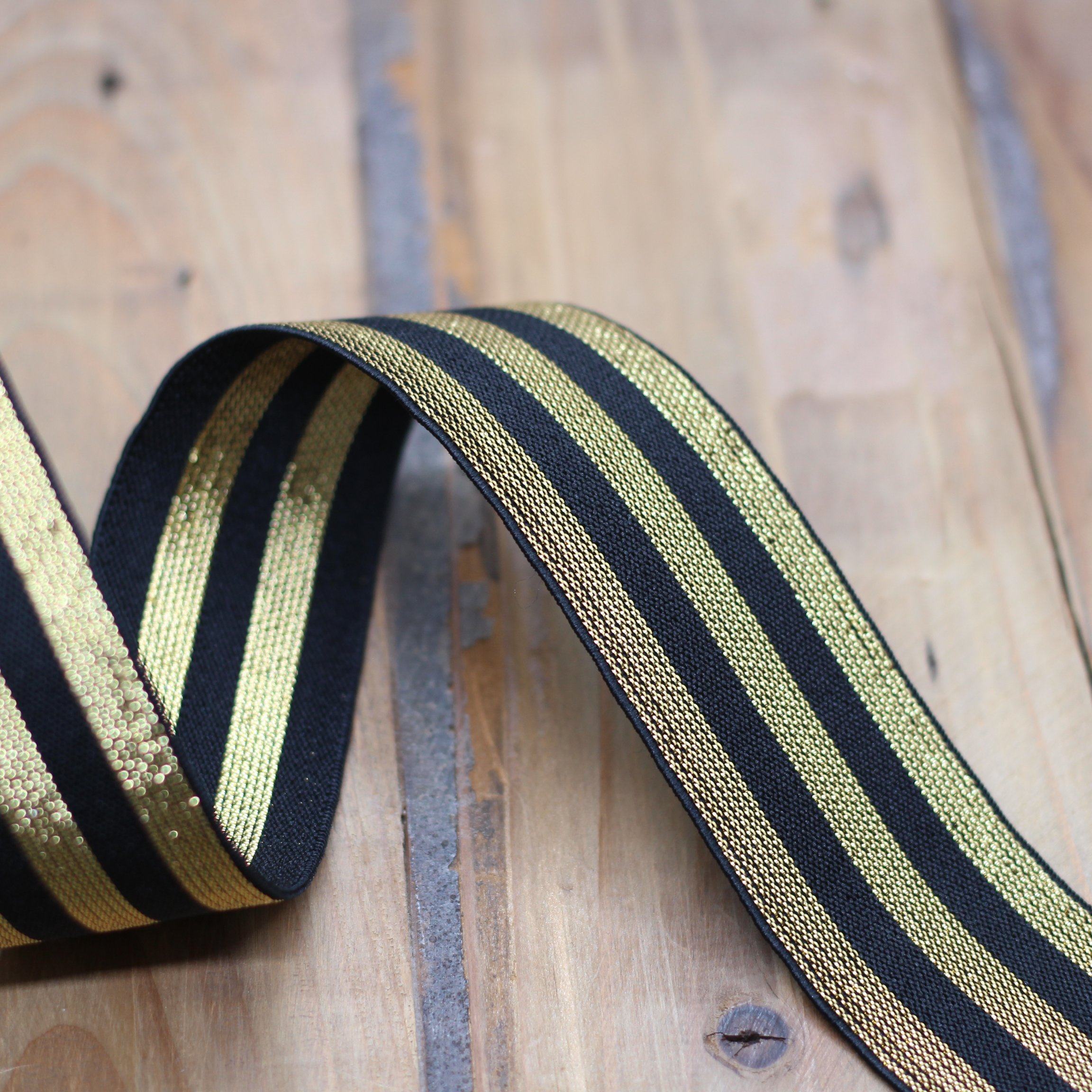 Elastique Large Lurex Stripe Noir et Or (Vendu x10cm) Mercerie Sélection Gaspard & Léonie | Gaspard et Léonie Tissus Mercerie Toulouse
