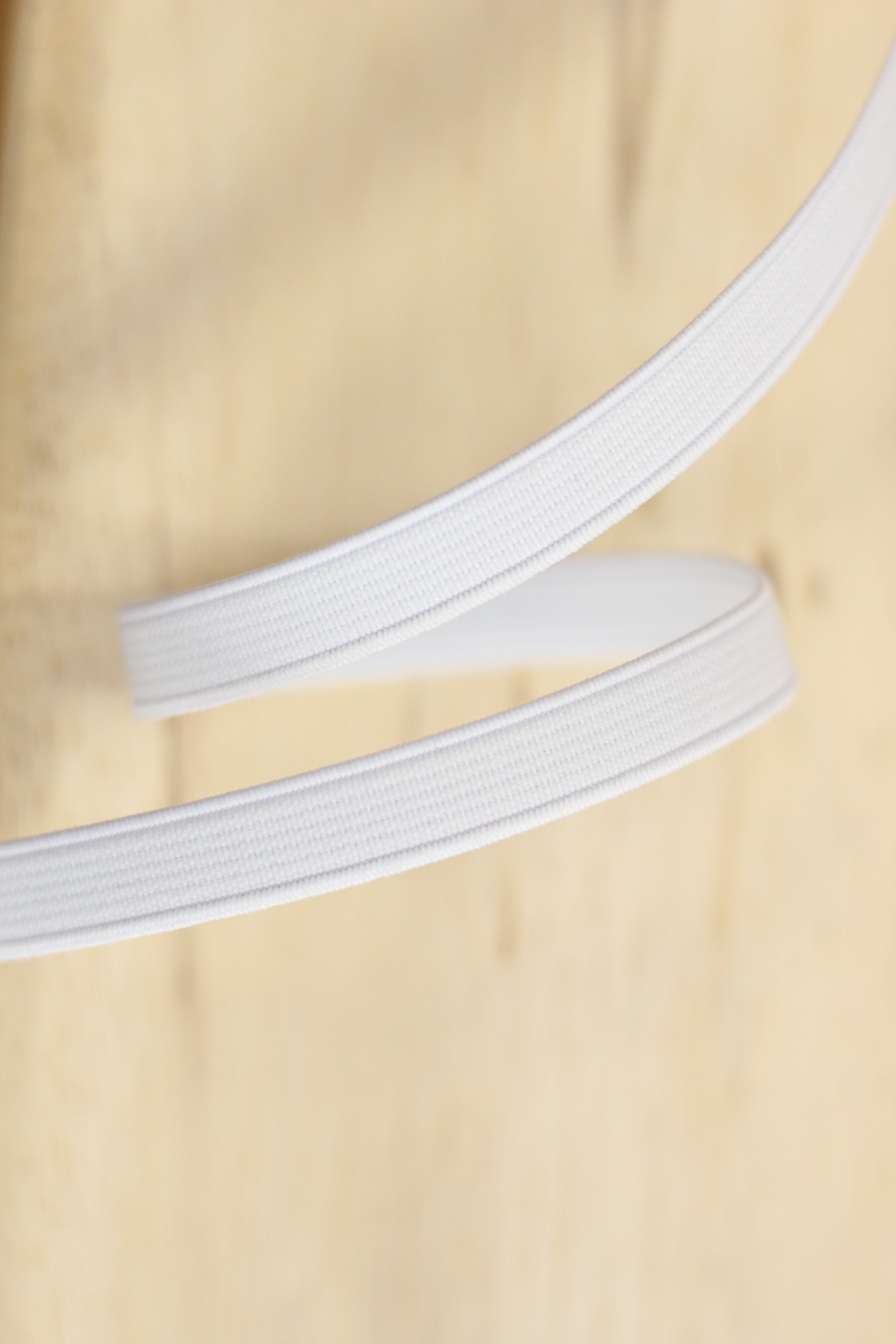 Elastique plat Blanc 10mm (vendu x10cm) Mercerie Sélection Gaspard & Léonie | Gaspard et Léonie Tissus Mercerie Toulouse