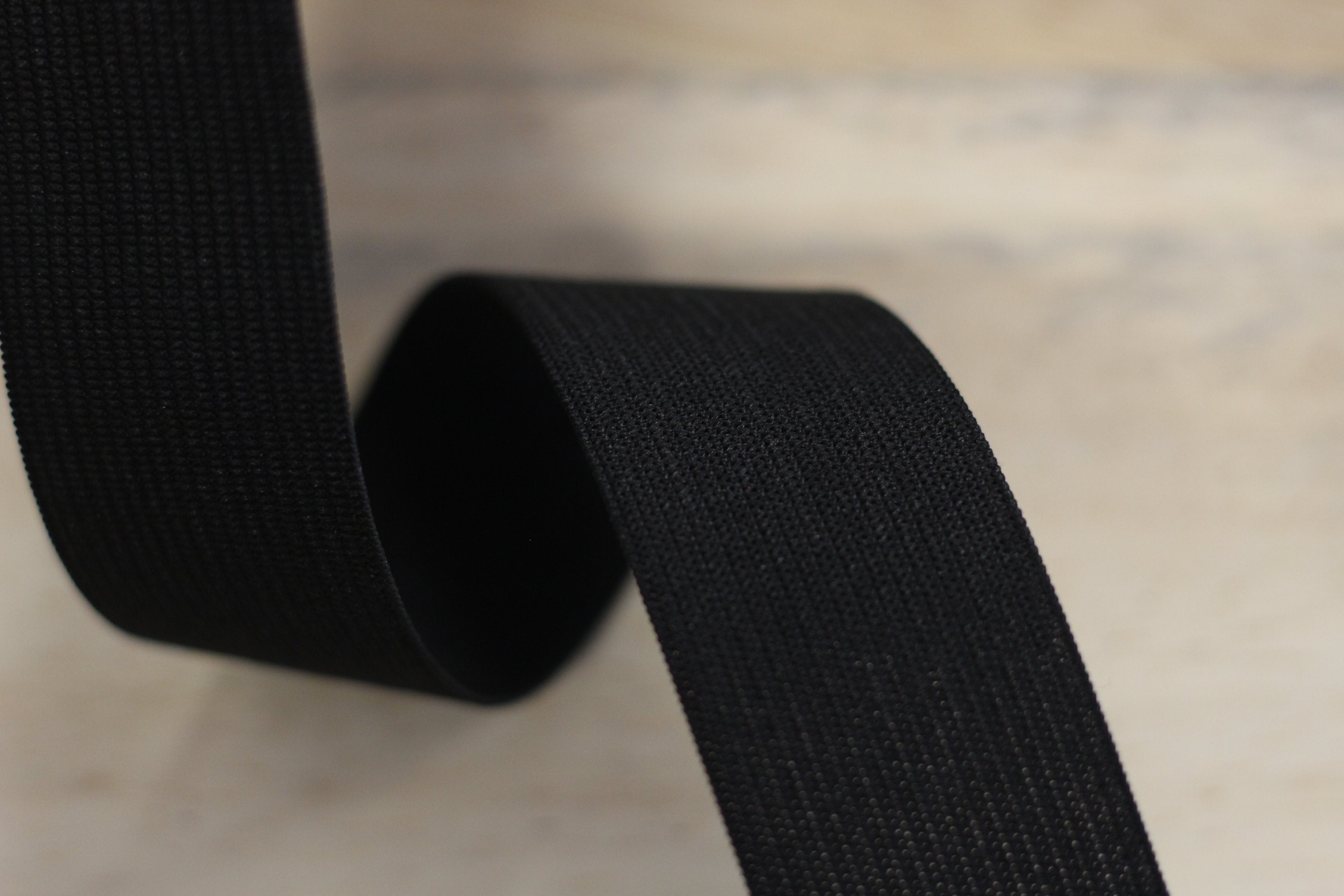 Elastique plat Noir 25mm (Vendu x10cm) Mercerie Sélection Gaspard & Léonie | Gaspard et Léonie Tissus Mercerie Toulouse