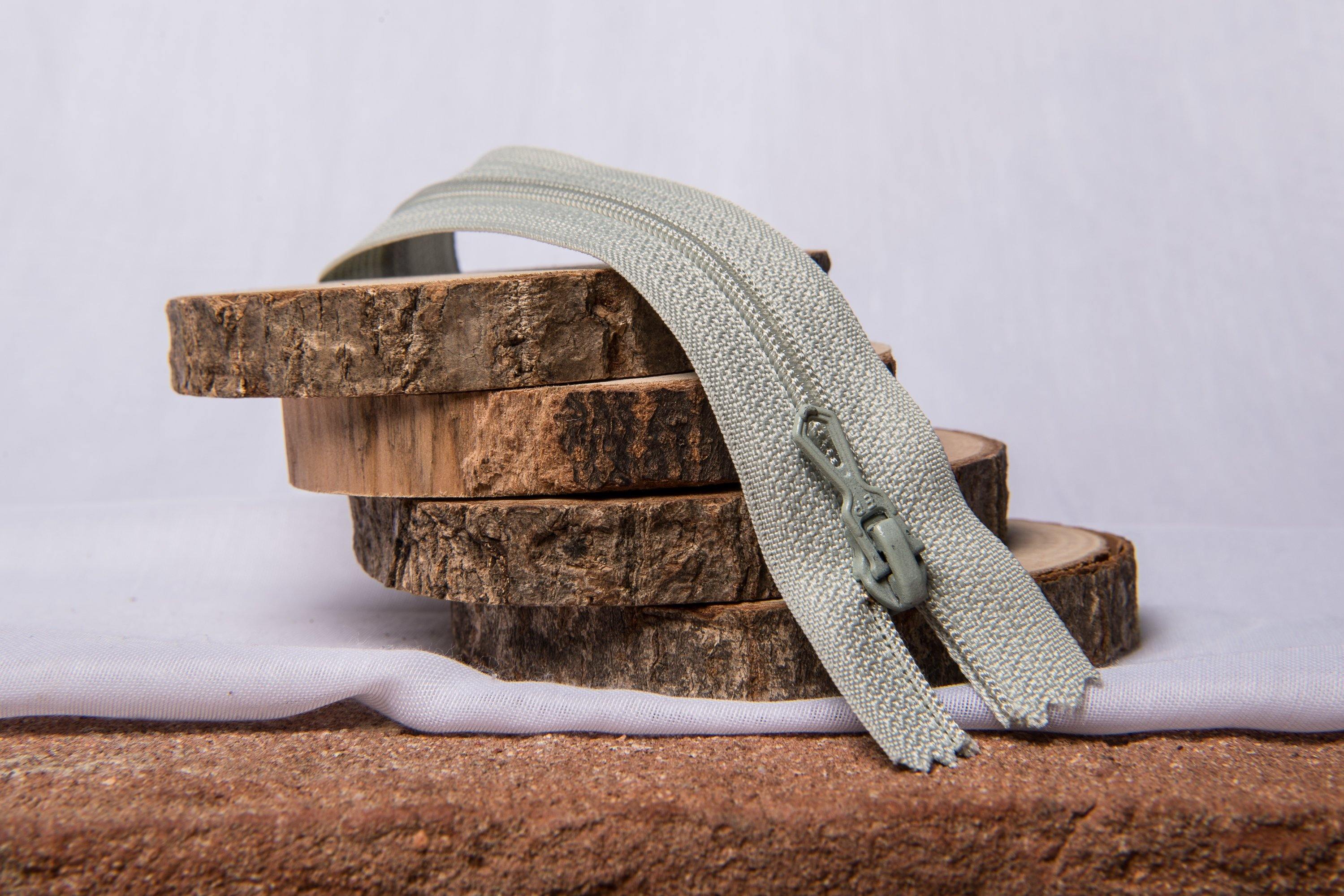 Fermeture Eclair Spirale GRIS - Non Séparable Z51 703 - L'atelier de Gaspard et Léonie