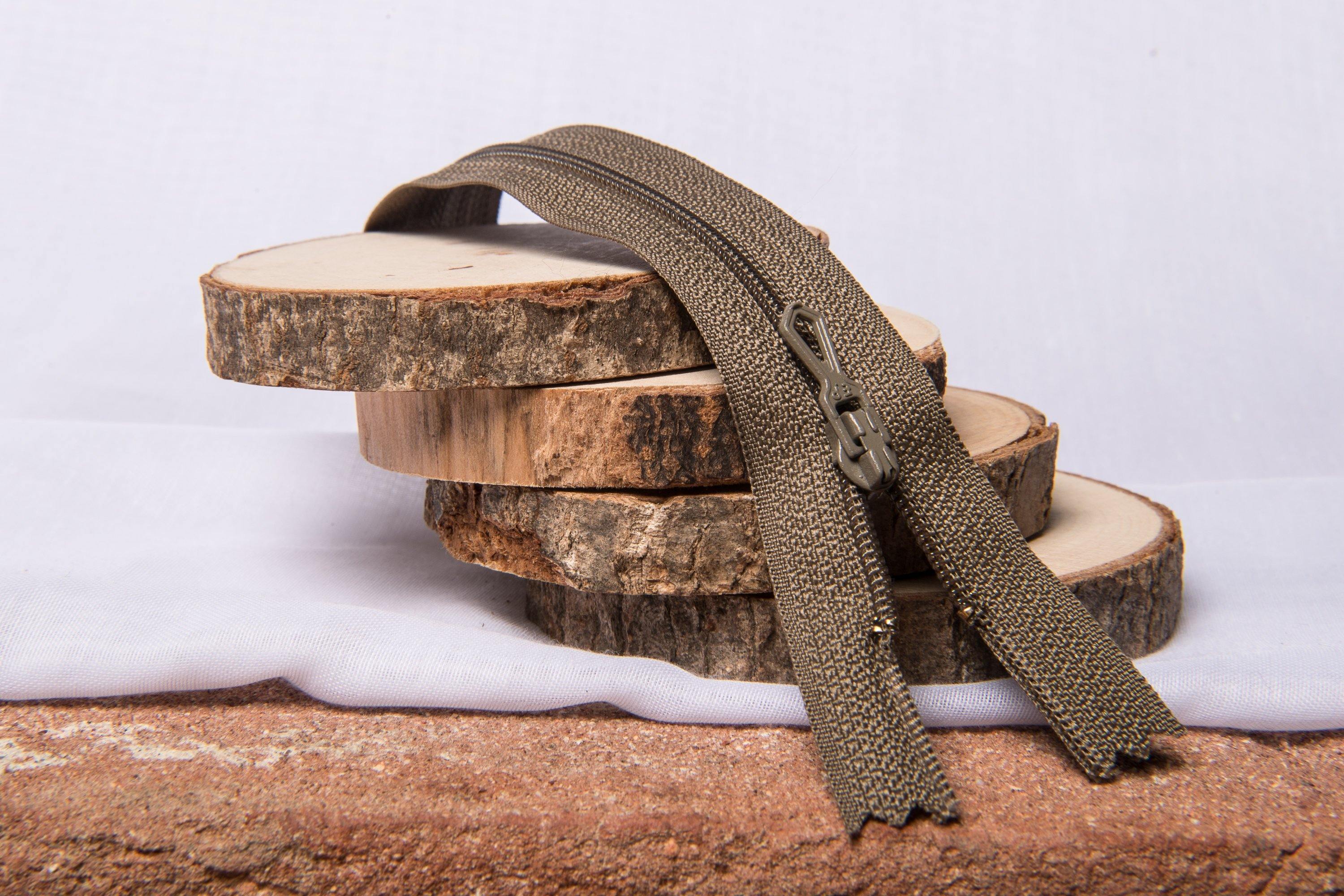 Fermeture Eclair Spirale MARRON - Non Séparable Z51 953 - L'atelier de Gaspard et Léonie