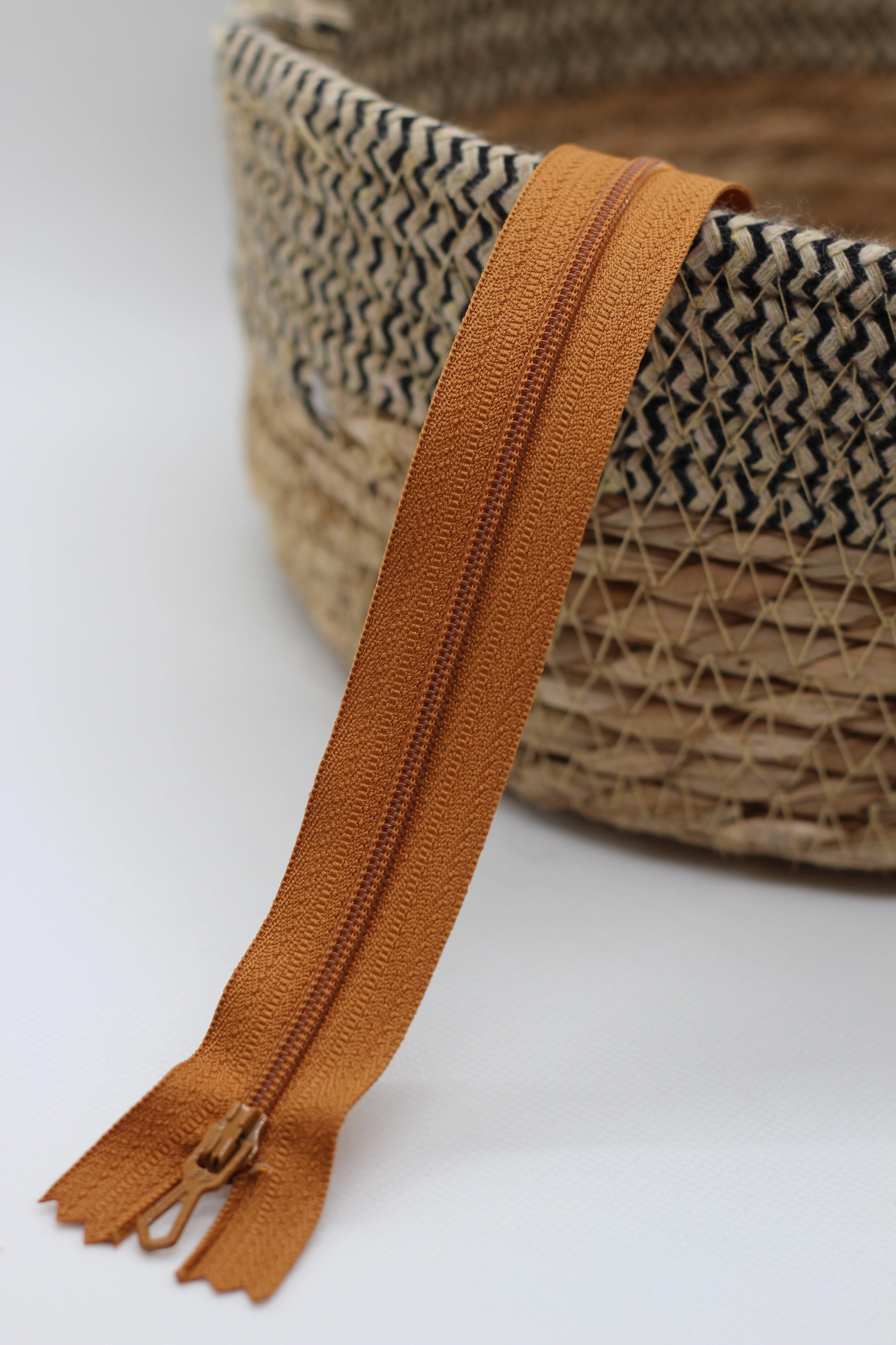 Fermeture Eclair Spirale MARRON - Non Séparable Z51 963 - L'atelier de Gaspard et Léonie