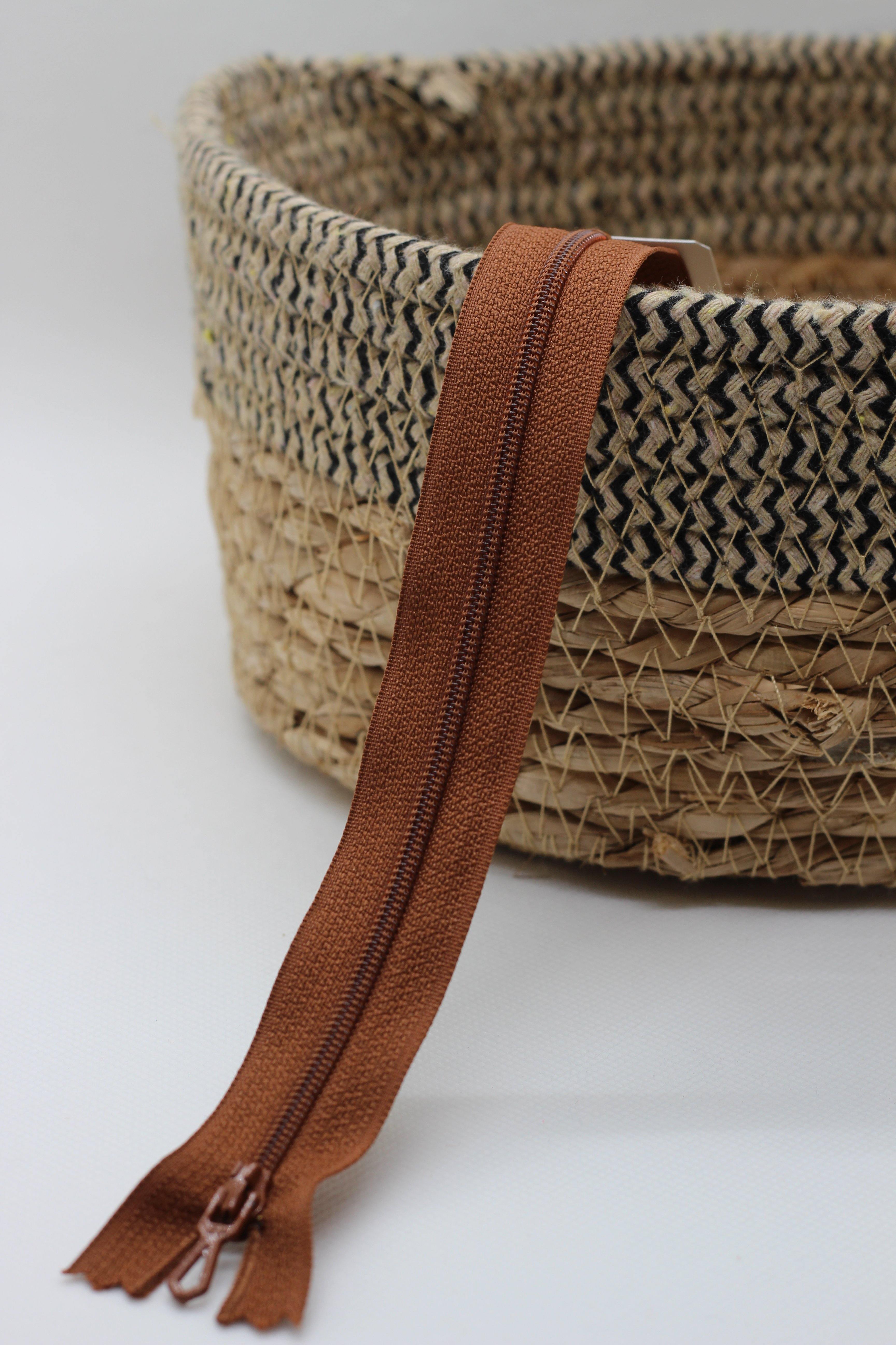 Fermeture Eclair Spirale MARRON - Non Séparable Z51 979 - L'atelier de Gaspard et Léonie