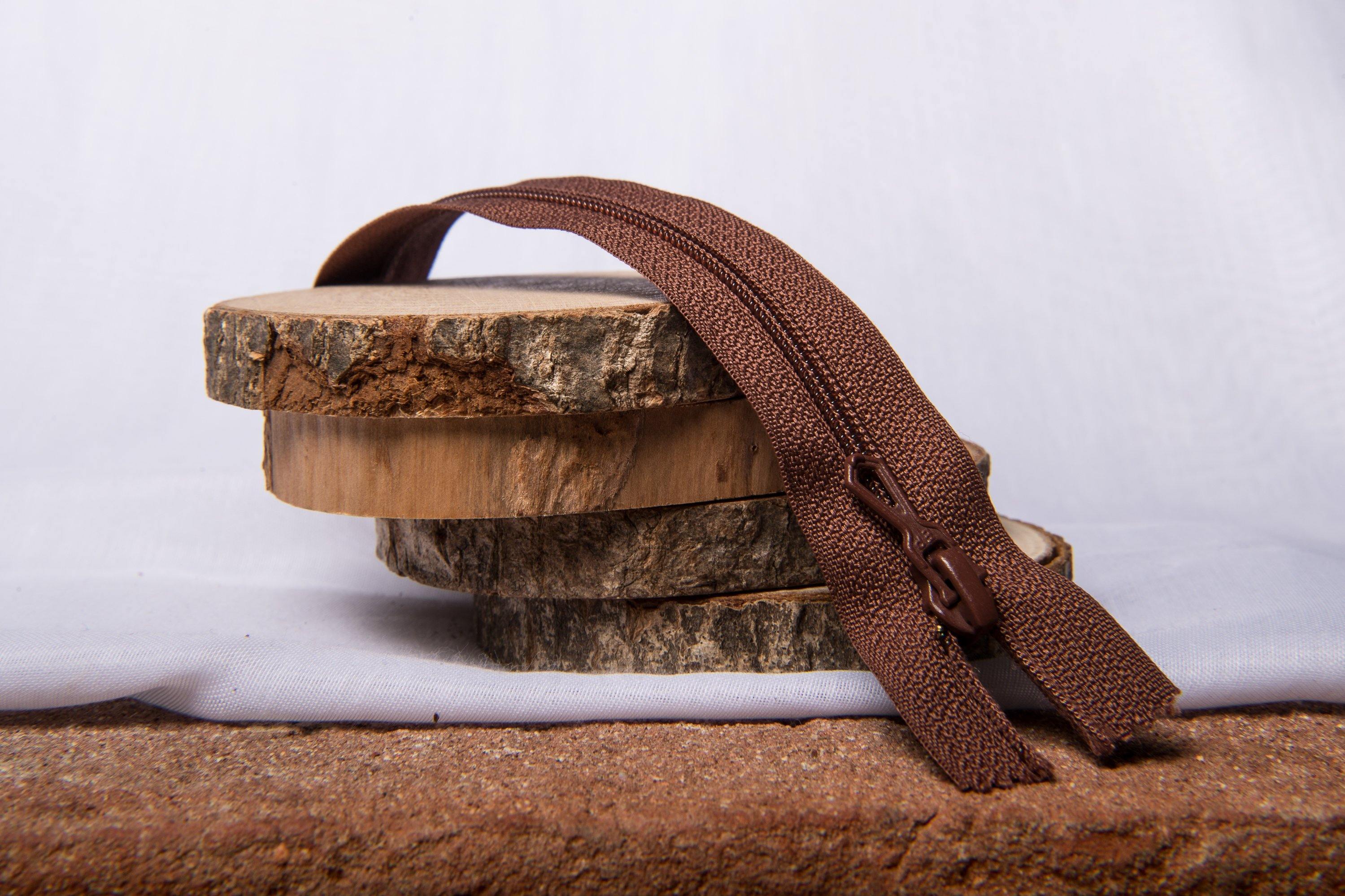 Fermeture Eclair Spirale MARRON - Non Séparable Z51 985 - L'atelier de Gaspard et Léonie