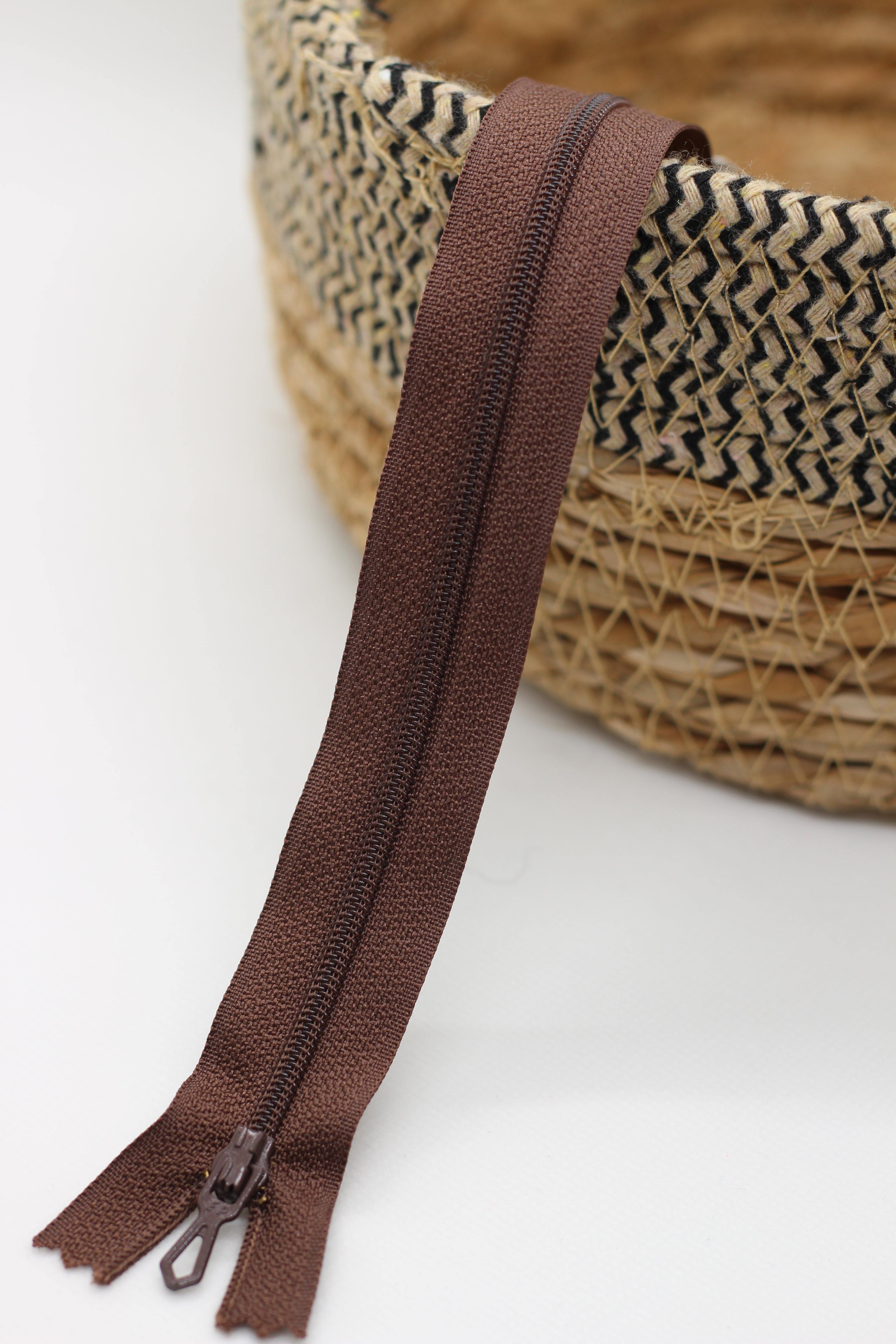 Fermeture Eclair Spirale MARRON - Non Séparable Z51 989 - L'atelier de Gaspard et Léonie