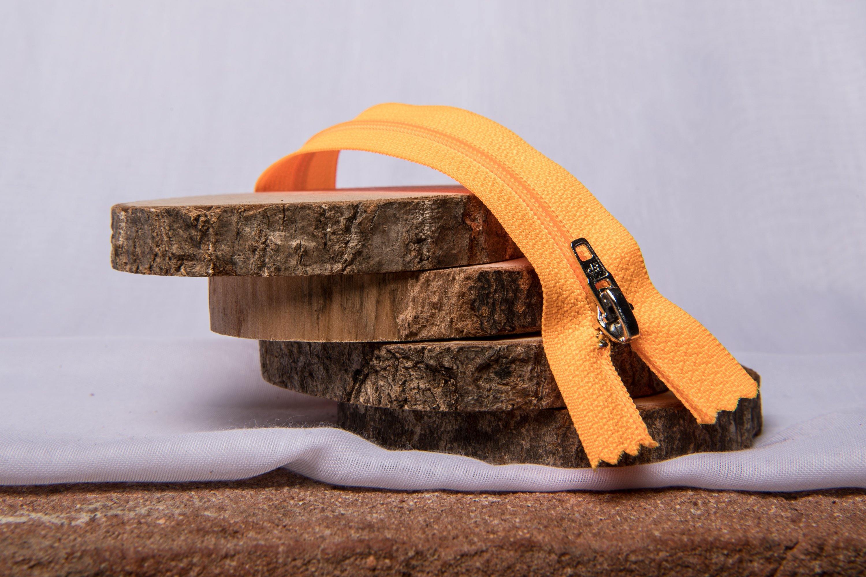 Fermeture Eclair Spirale Orange Fluo- Non Séparable Z51 6131 - L'atelier de Gaspard et Léonie