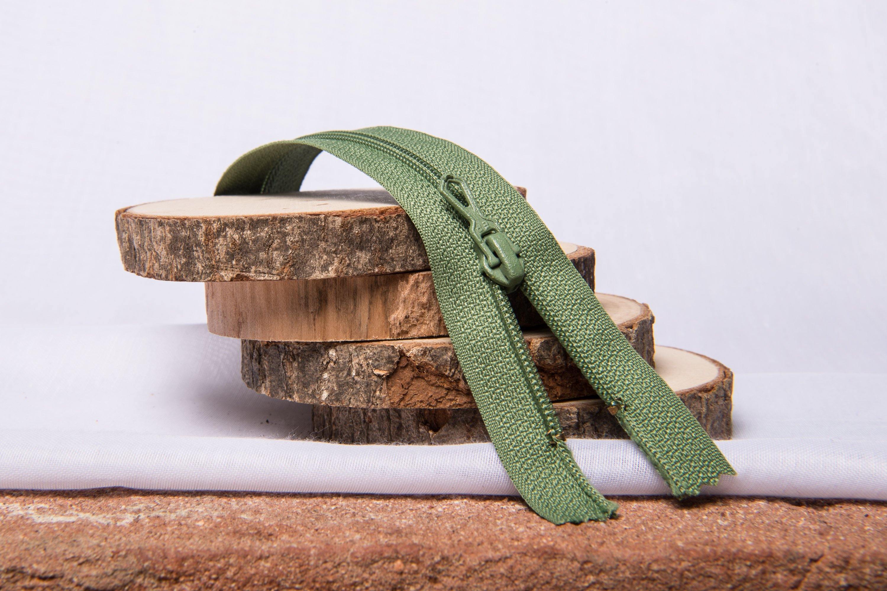 Fermeture Eclair Spirale VERT - Non Séparable Z51 774 - L'atelier de Gaspard et Léonie