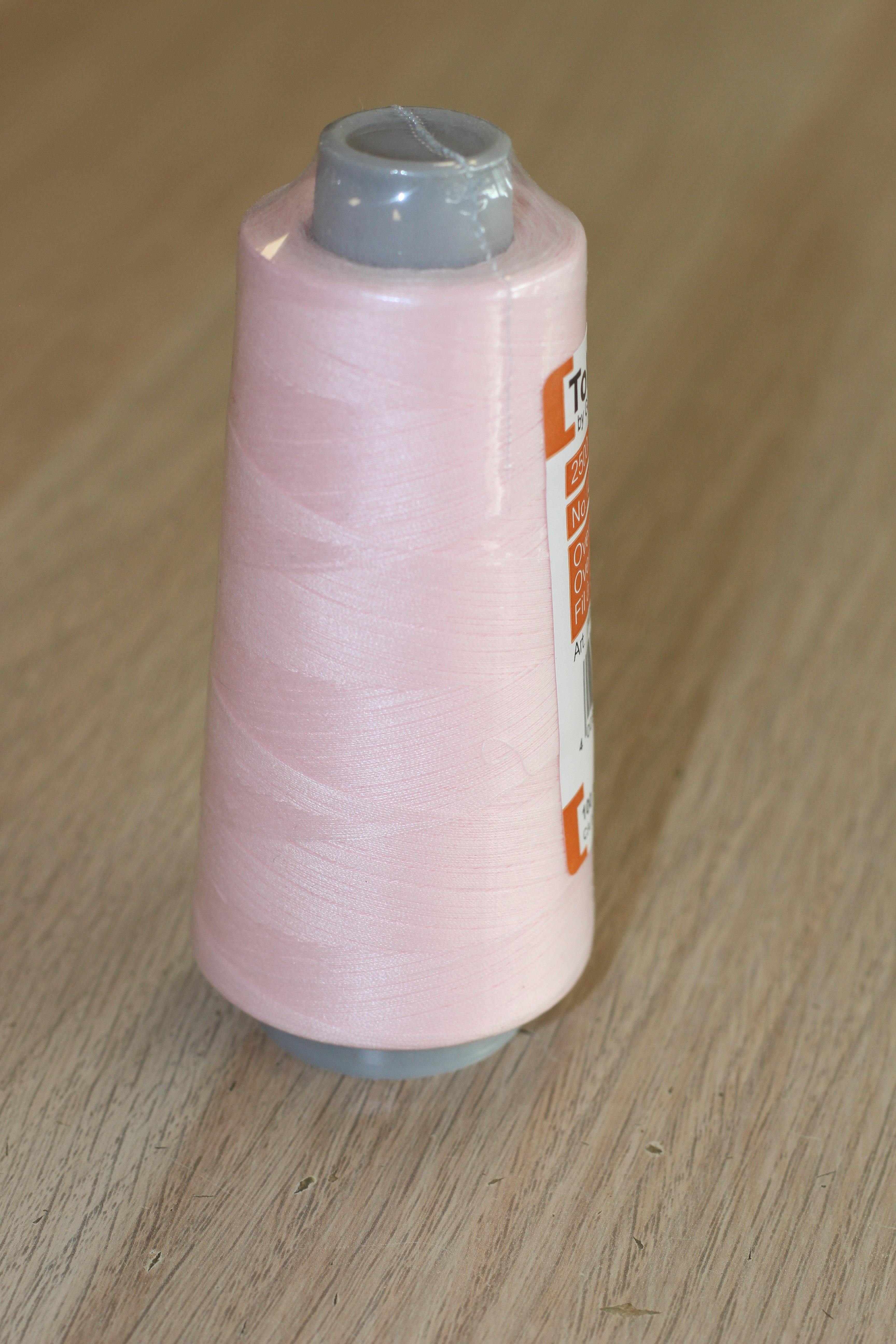Fil surjeteuse Cône 2500m TOLDI LOCK Gütermann - 5150 Rose pale - L'atelier de Gaspard et Léonie