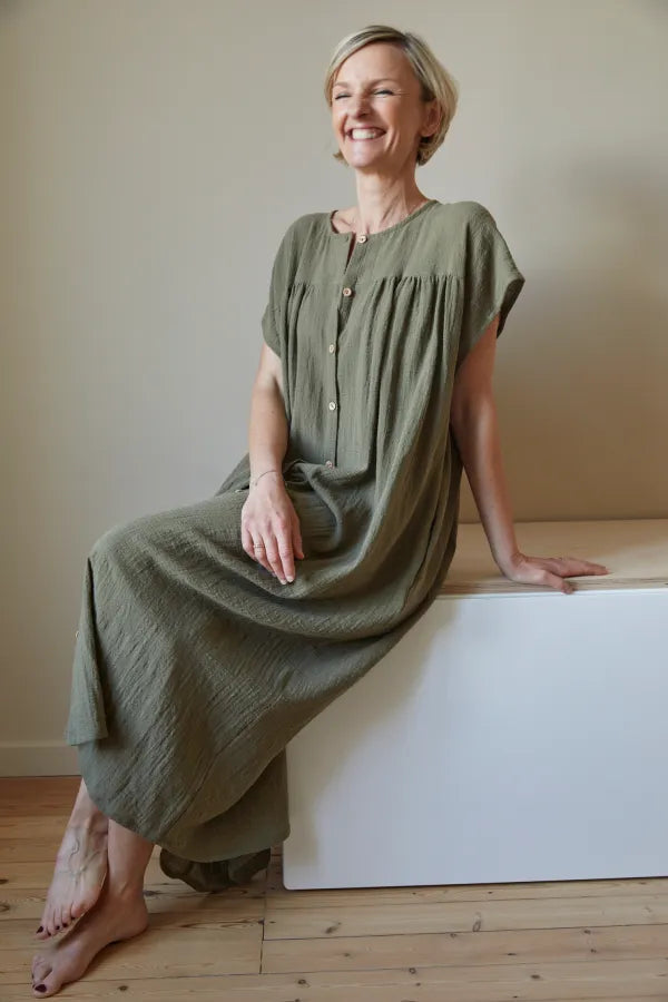 La blouse / robe ARTY - Patron de couture pochette - MAISON ESSENTIELLE Patron de couture MAISON ESSENTIELLE | Gaspard et Léonie Tissus en ligne et Mercerie à Toulouse