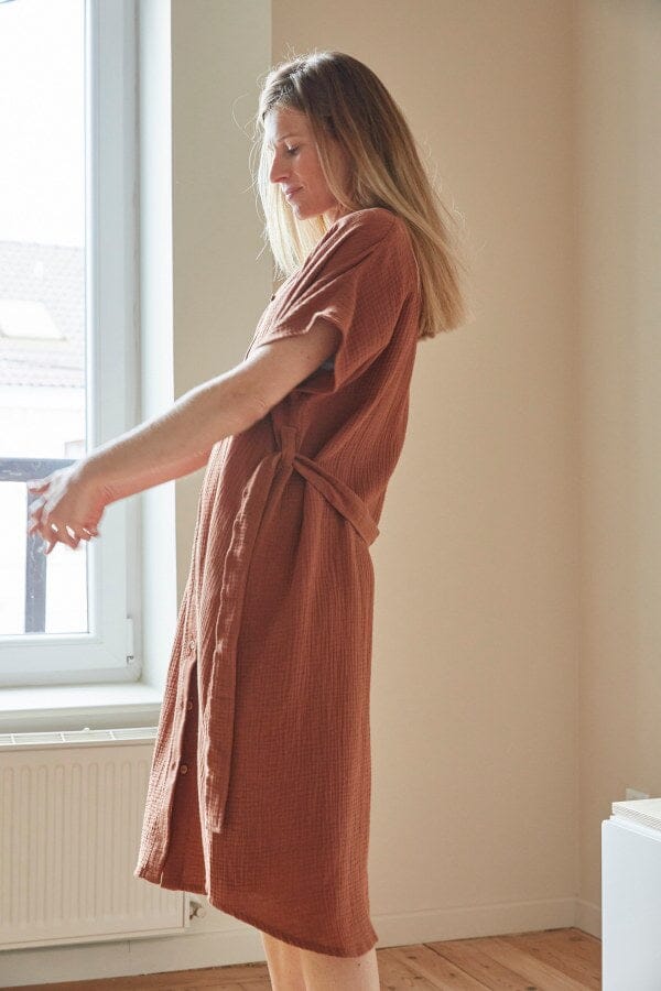 La blouse / robe DIVINE - Patron de couture pochette - MAISON ESSENTIELLE Patron de couture MAISON ESSENTIELLE | Gaspard et Léonie Tissus en ligne et Mercerie à Toulouse