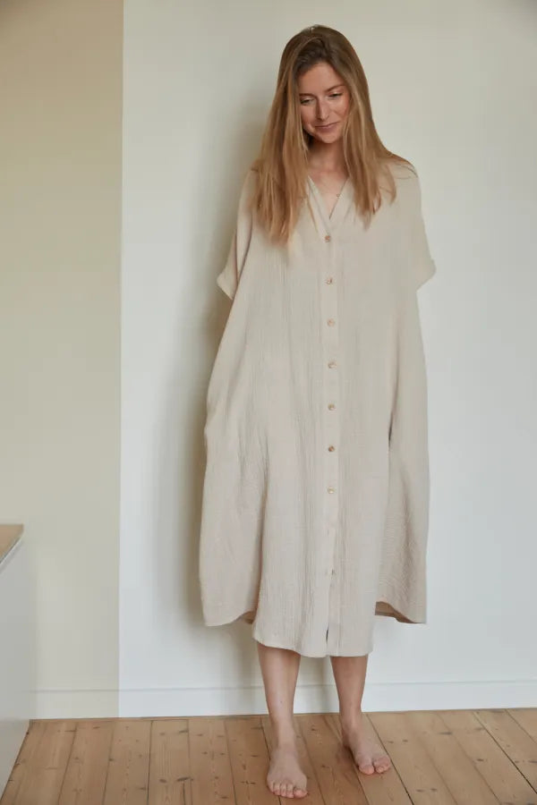 La blouse / robe DIVINE - Patron de couture pochette - MAISON ESSENTIELLE Patron de couture MAISON ESSENTIELLE | Gaspard et Léonie Tissus en ligne et Mercerie à Toulouse