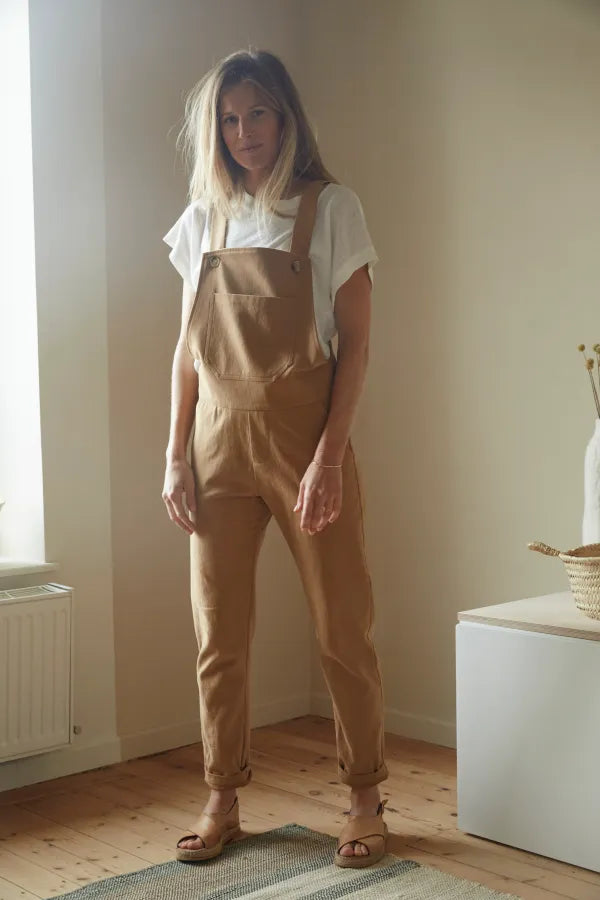 La salopette Week End - Patron de couture pochette - MAISON ESSENTIELLE Patron de couture MAISON ESSENTIELLE | Gaspard et Léonie Tissus en ligne et Mercerie à Toulouse