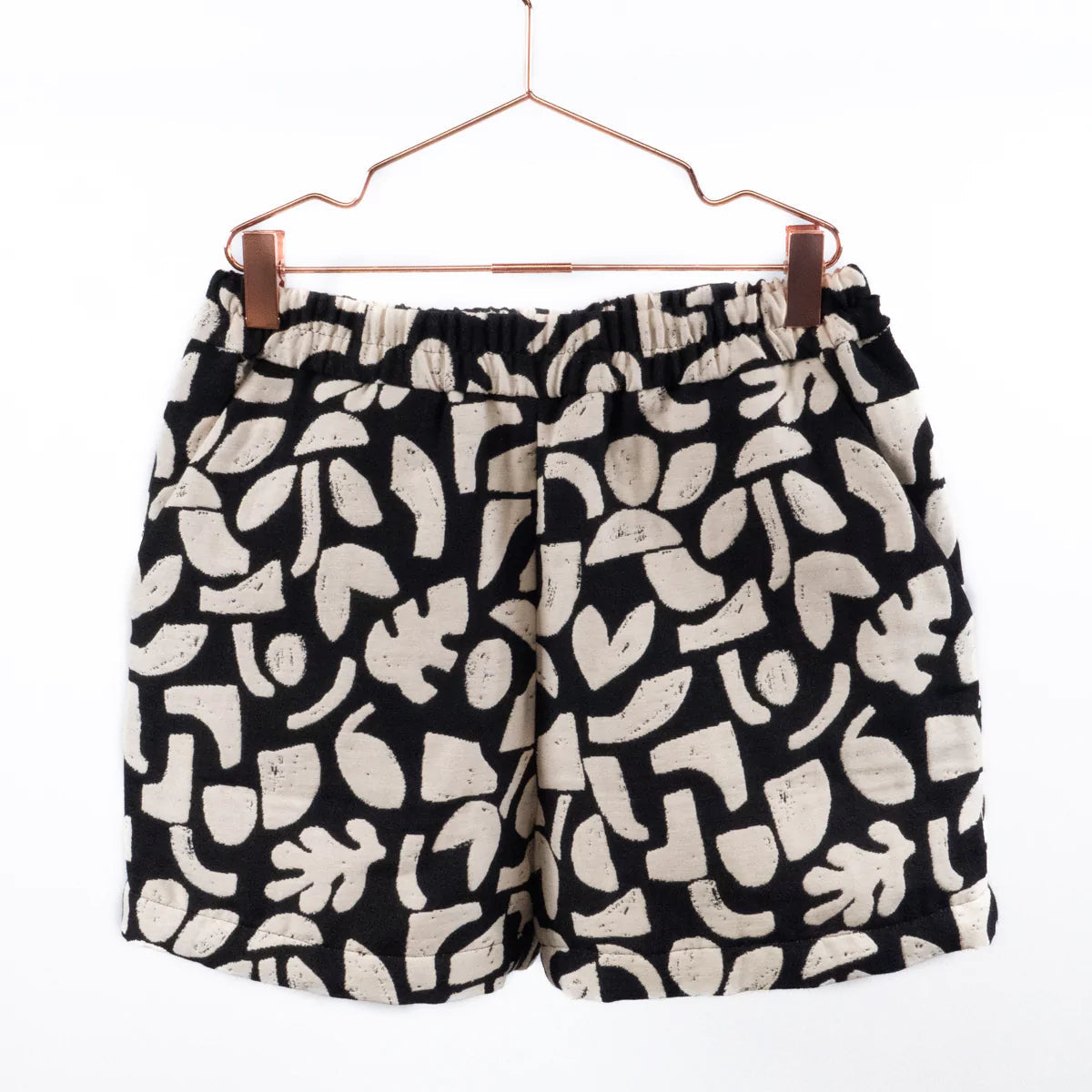 Pantalon et Short SINGAPOUR - Patron de couture - IKATEE Patron de couture Ikatee | Gaspard et Léonie Tissus en ligne et Mercerie à Toulouse