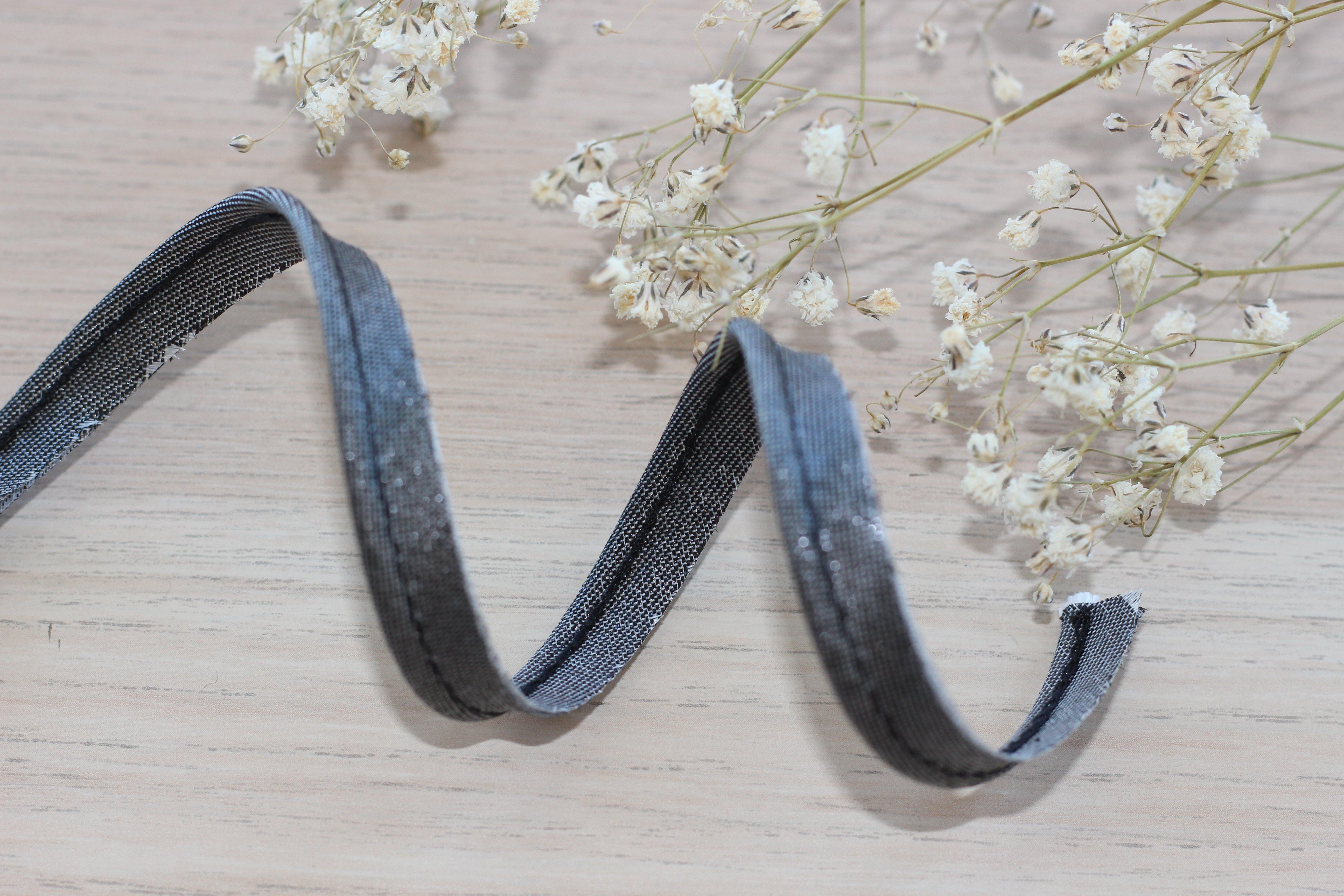 Passepoil Lamé gris foncé 10mm Col:046 - L'atelier de Gaspard et Léonie