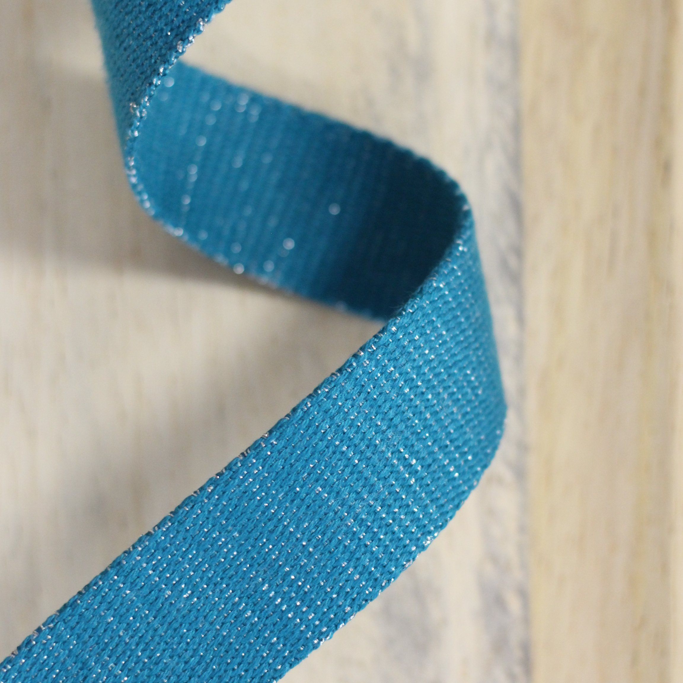 Sangle Métallisée Bleu Turquoise/Argent (Vendu x10cm) Mercerie Sélection Gaspard & Léonie | Gaspard et Léonie Tissus Mercerie Toulouse
