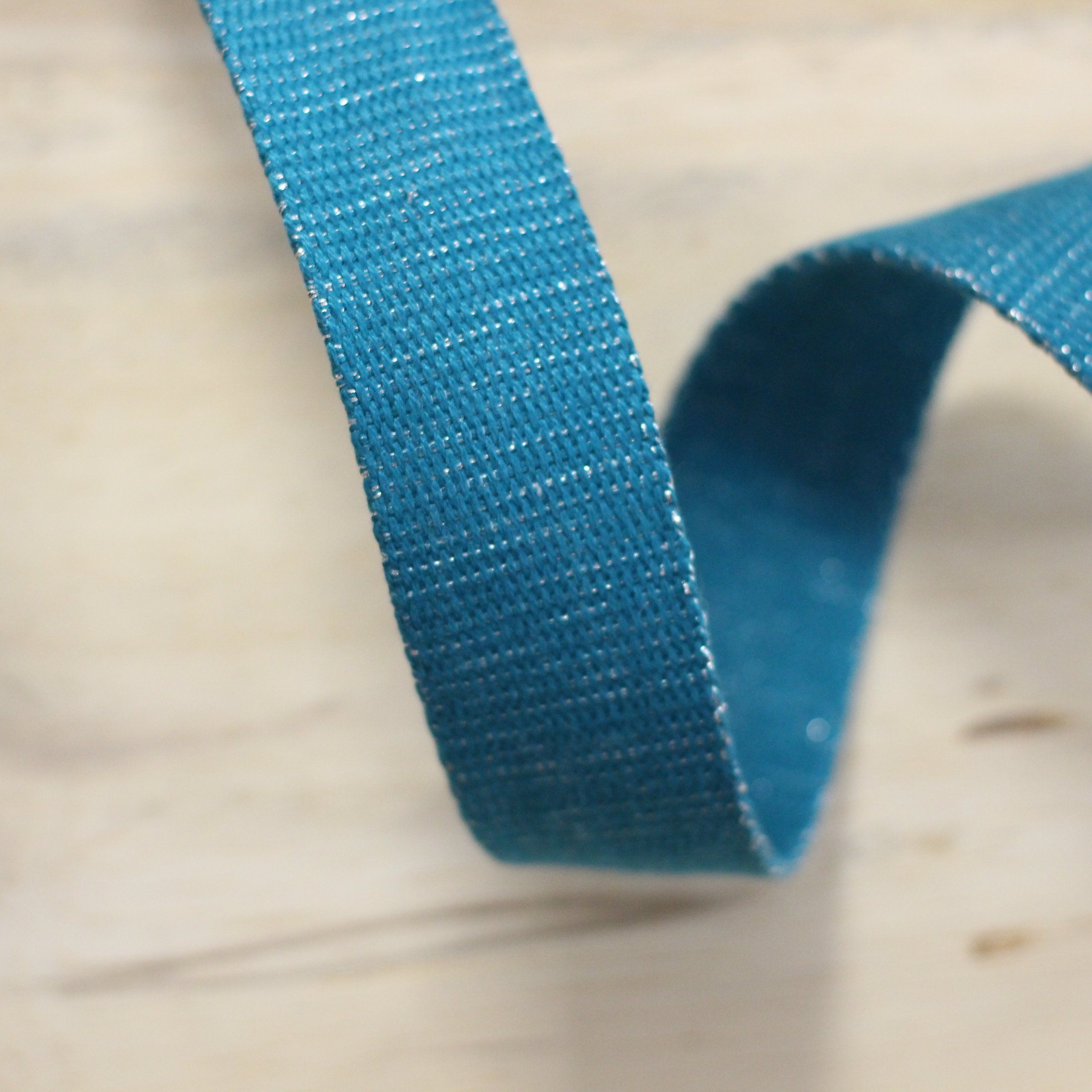 Sangle Métallisée Bleu Turquoise/Argent (Vendu x10cm) Mercerie Sélection Gaspard & Léonie | Gaspard et Léonie Tissus Mercerie Toulouse