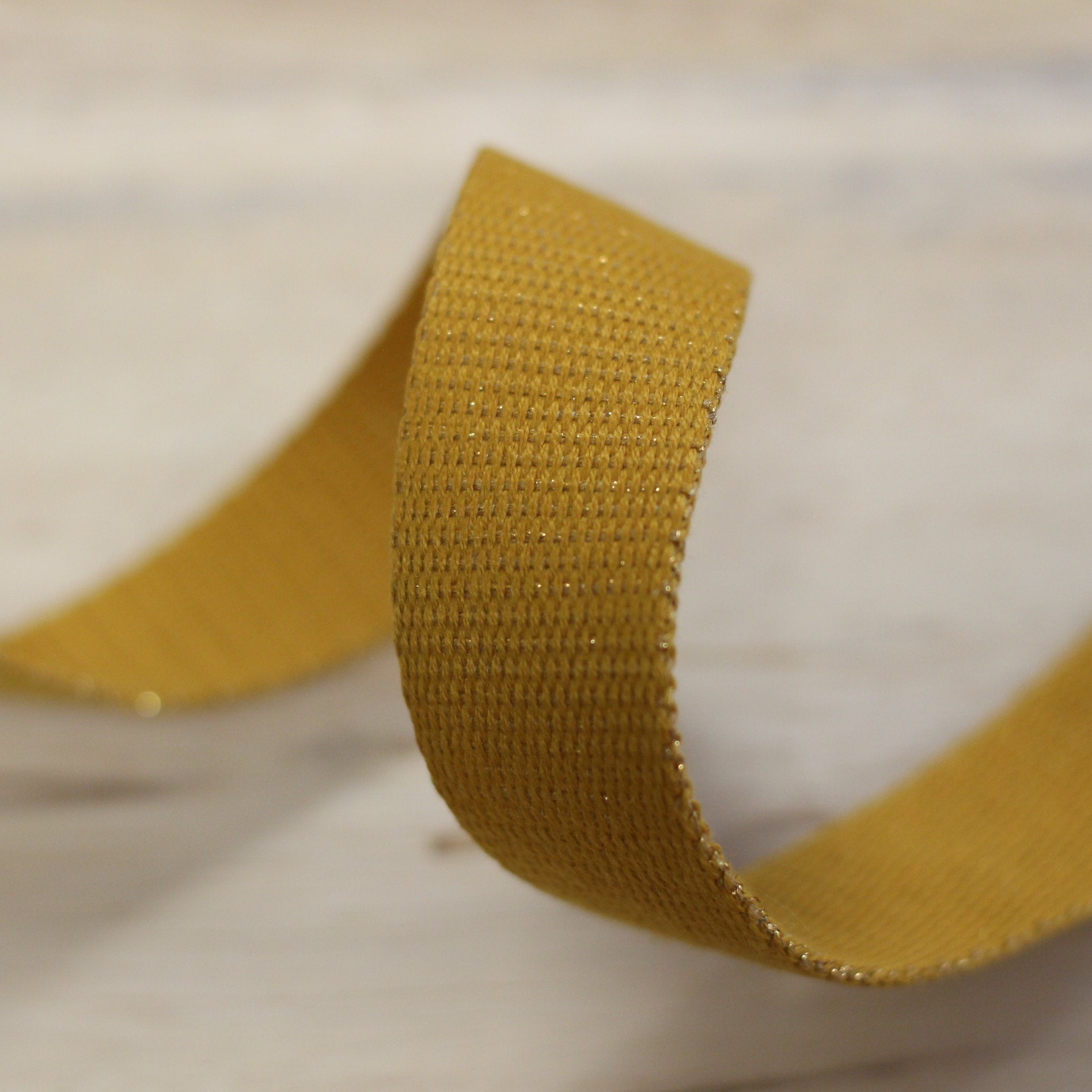 Sangle Métallisée Ocre/Or (Vendu x10cm) Mercerie Sélection Gaspard & Léonie | Gaspard et Léonie Tissus Mercerie Toulouse