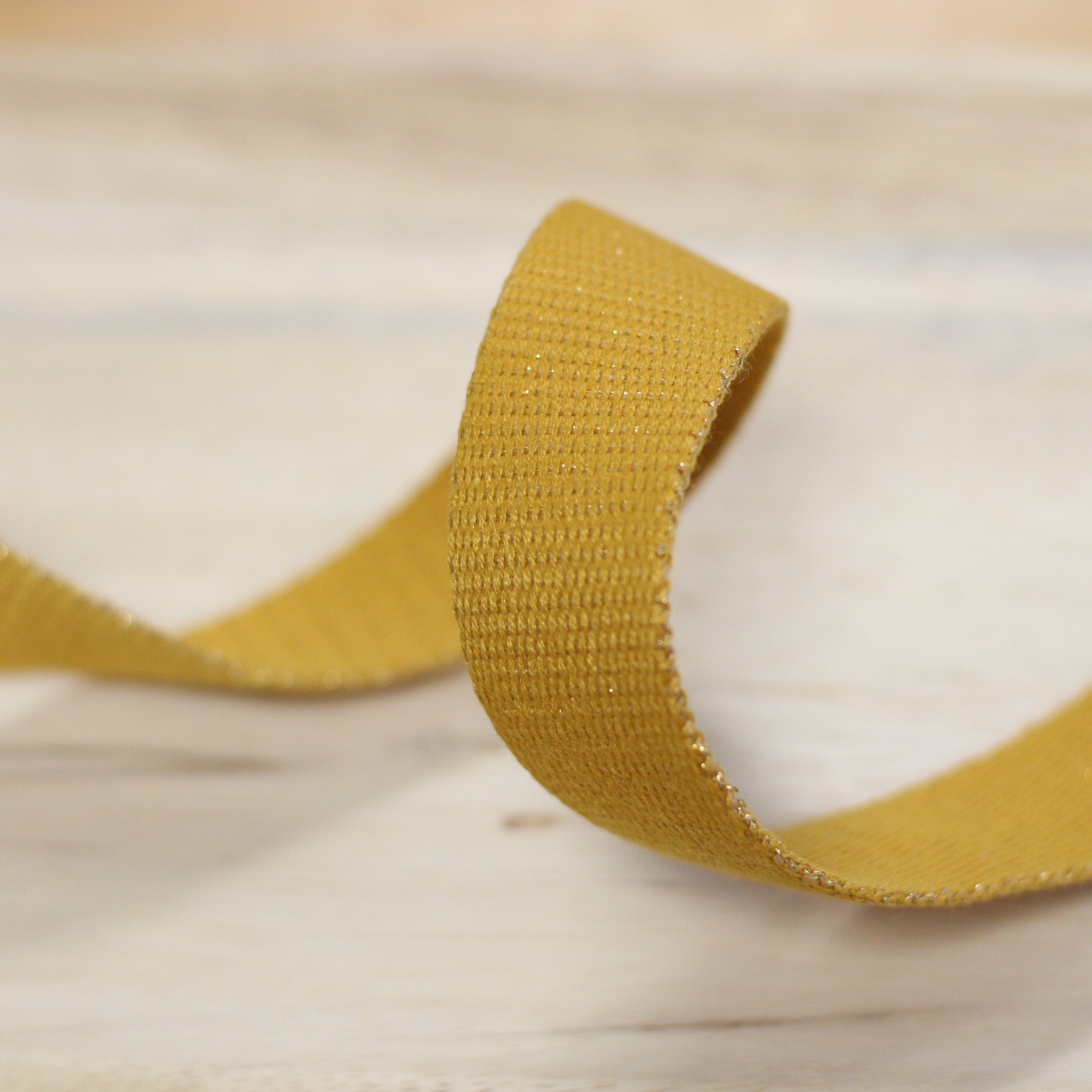 Sangle Métallisée Ocre/Or (Vendu x10cm) Mercerie Sélection Gaspard & Léonie | Gaspard et Léonie Tissus Mercerie Toulouse