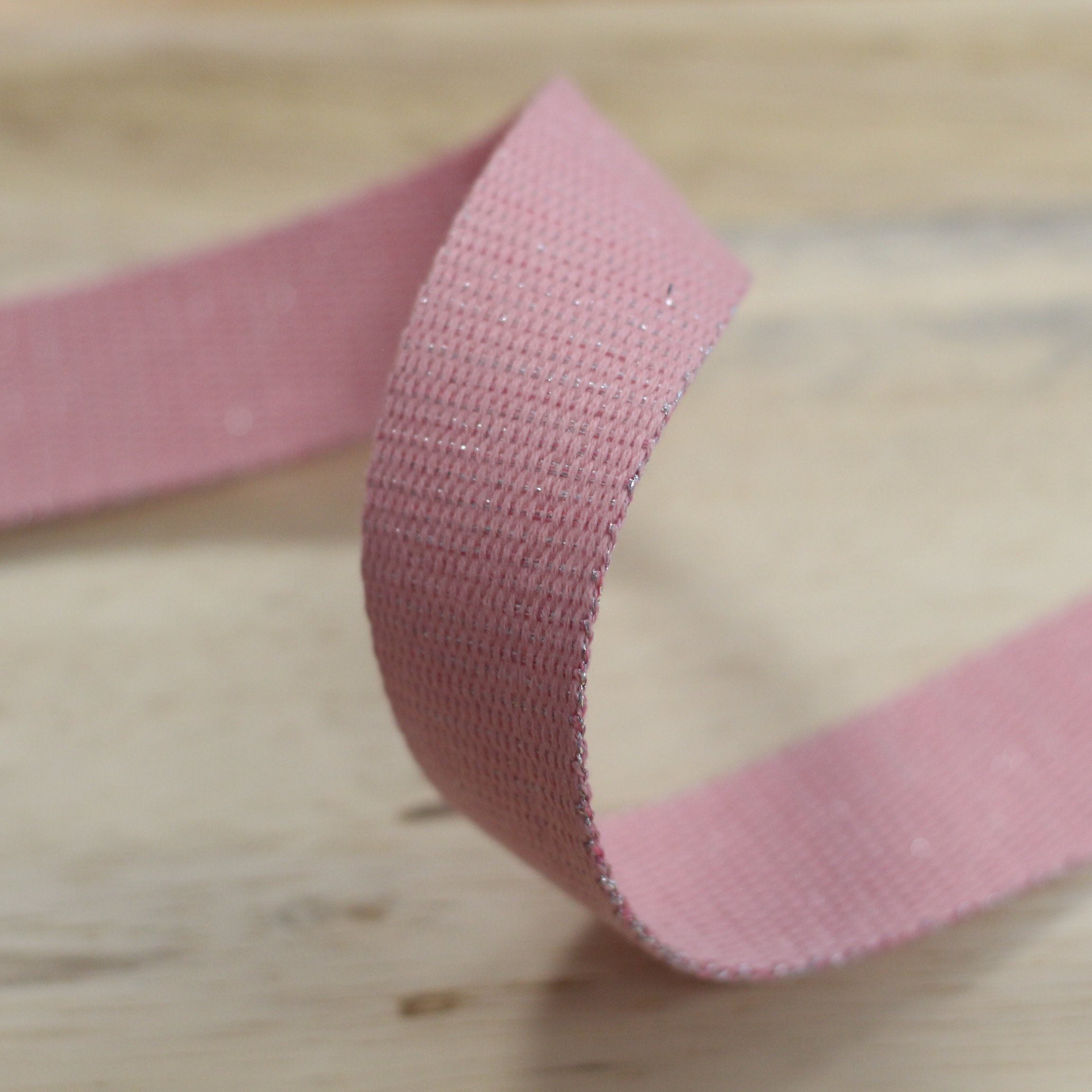 Sangle Métallisée Rose/Argent (Vendu x10cm) Mercerie Sélection Gaspard & Léonie | Gaspard et Léonie Tissus Mercerie Toulouse