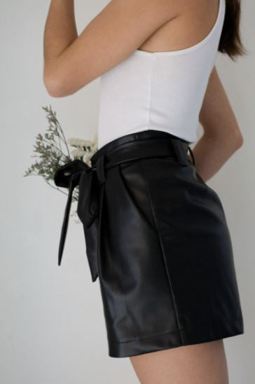 Short IRIS Patron de couture Pochette - CLEMATISSE PATTERN Patron de couture CLEMATISSE PATTERN | Gaspard et Léonie Tissus en ligne et Mercerie à Toulouse