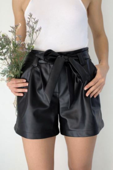 Short IRIS Patron de couture Pochette - CLEMATISSE PATTERN Patron de couture CLEMATISSE PATTERN | Gaspard et Léonie Tissus en ligne et Mercerie à Toulouse