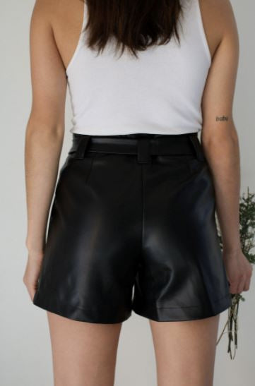 Short IRIS Patron de couture Pochette - CLEMATISSE PATTERN Patron de couture CLEMATISSE PATTERN | Gaspard et Léonie Tissus en ligne et Mercerie à Toulouse