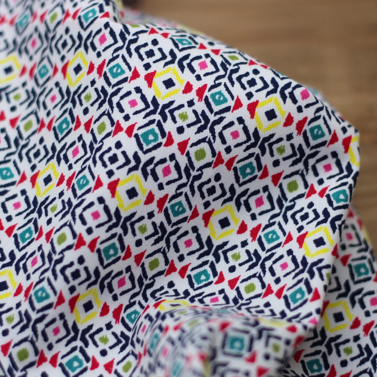 Tissu coton Stretch- ROSY - Blanc (Vendu x10cm) Tissus Sélection Gaspard & Léonie | Gaspard et Léonie Tissus en ligne et Mercerie à Toulouse