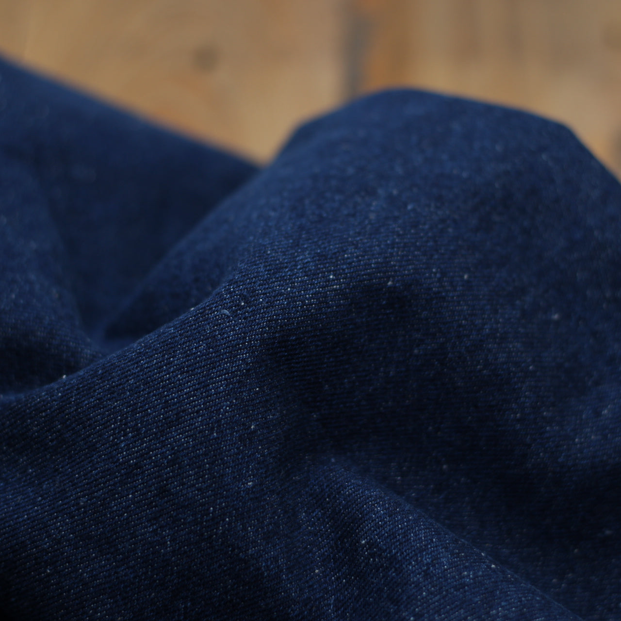 Tissu Jean - Bleu Brut (Vendu x10cm) Tissus Sélection Gaspard & Léonie | Gaspard et Léonie Tissus en ligne et Mercerie à Toulouse