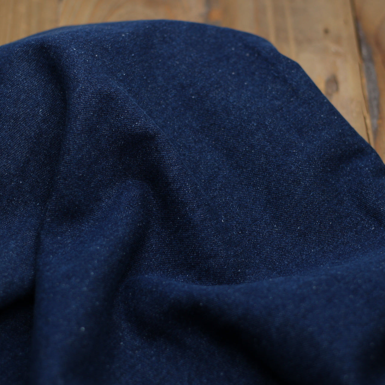 Tissu Jean - Bleu Brut (Vendu x10cm) Tissus Sélection Gaspard & Léonie | Gaspard et Léonie Tissus en ligne et Mercerie à Toulouse