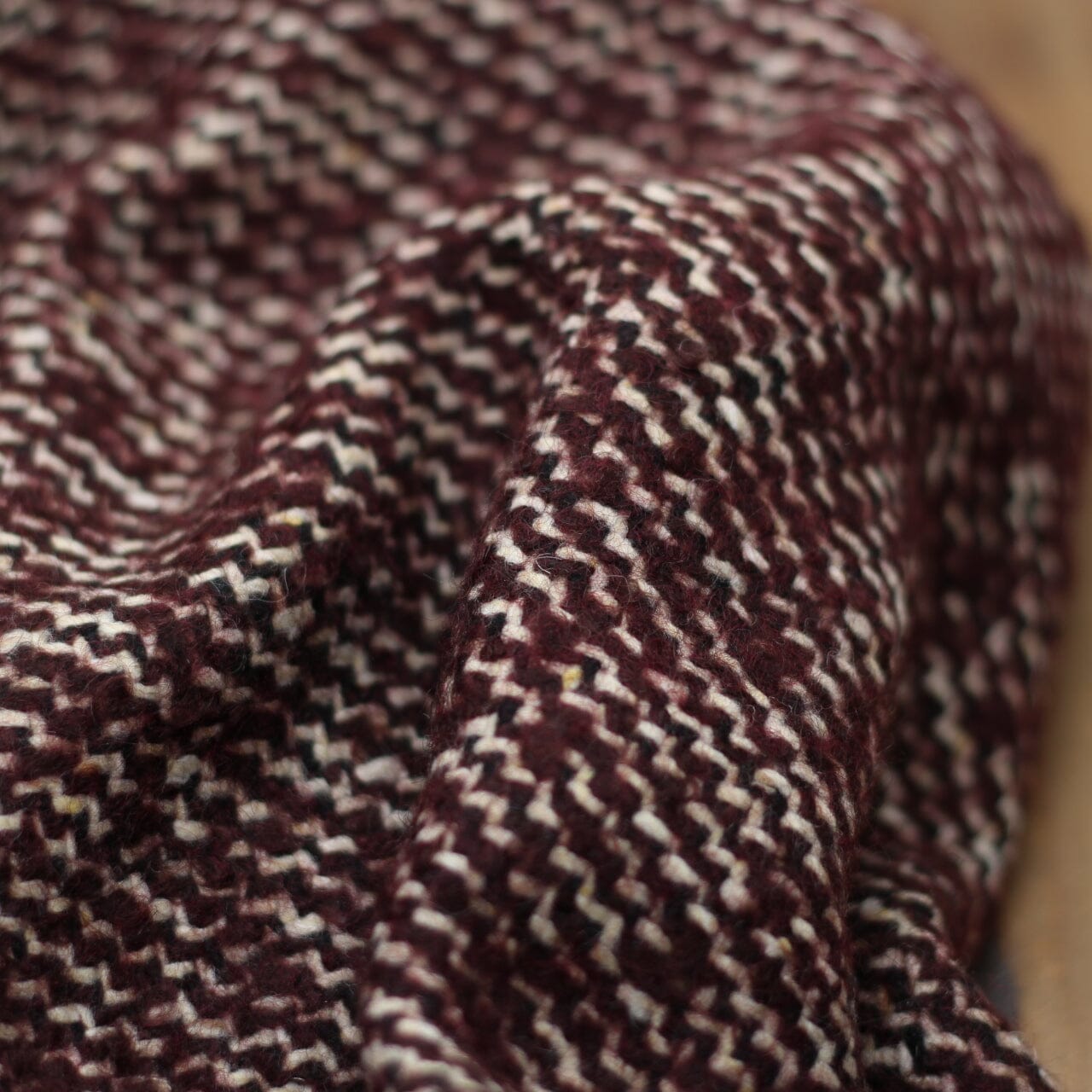 Tissu Laine Manteaux - Bordeaux foncé (Vendu x10cm) Tissus Sélection Gaspard & Léonie | Gaspard et Léonie Tissus en ligne et Mercerie à Toulouse