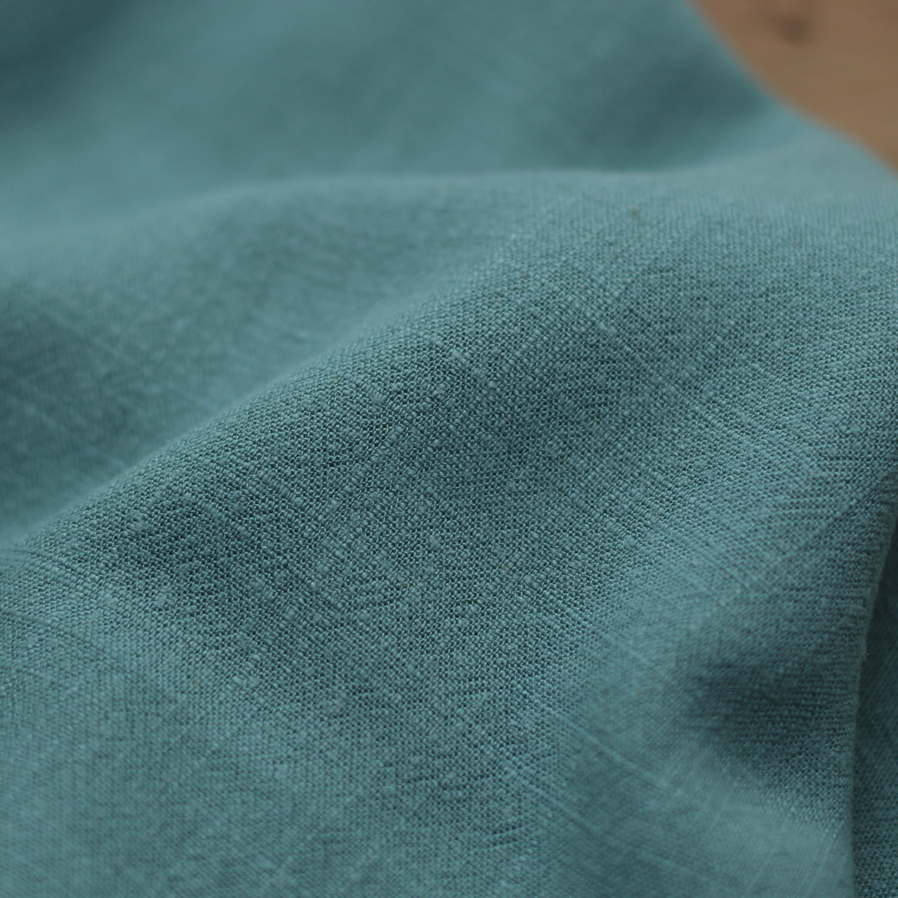 Tissu Lin Viscose Uni - Vert (Vendu x10cm) Tissus Sélection Gaspard & Léonie | Gaspard et Léonie Tissus en ligne et Mercerie à Toulouse