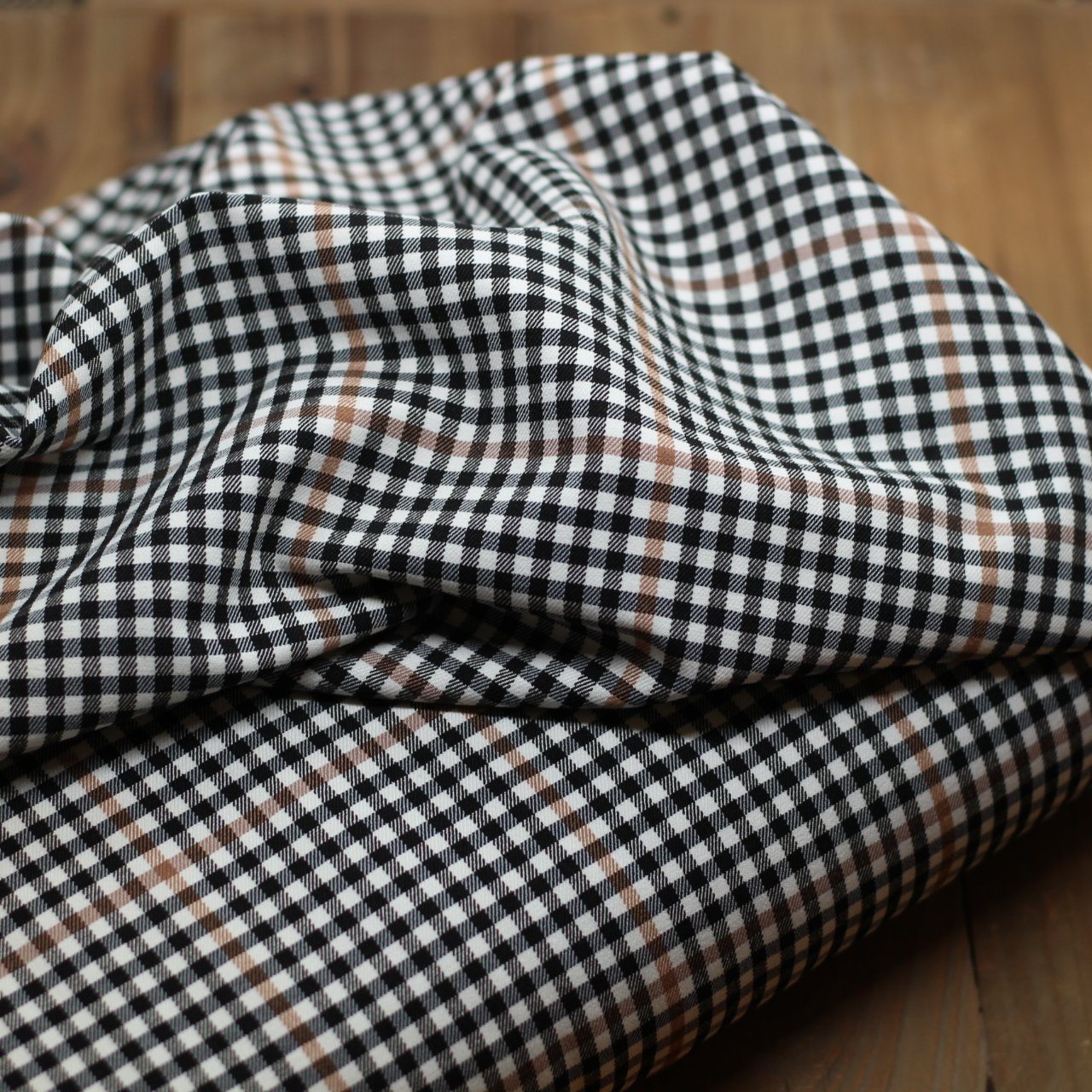 Tissu TARTAN Stretch - Crème et Noir (Vendu x10cm) Tissus Sélection Gaspard & Léonie | Gaspard et Léonie Tissus Mercerie Toulouse