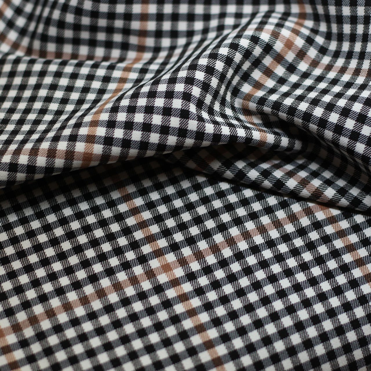 Tissu TARTAN Stretch - Crème et Noir (Vendu x10cm) Tissus Sélection Gaspard & Léonie | Gaspard et Léonie Tissus Mercerie Toulouse