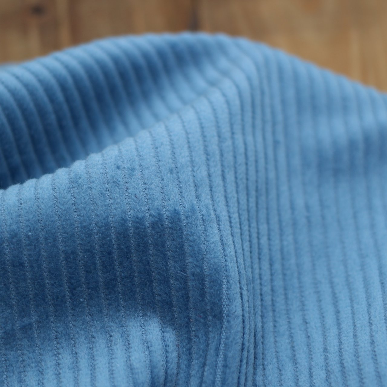 Tissu Velours Grosses côtes - Bleu (vendu x10cm) Tissus Sélection Gaspard & Léonie | Gaspard et Léonie Tissus Mercerie Toulouse