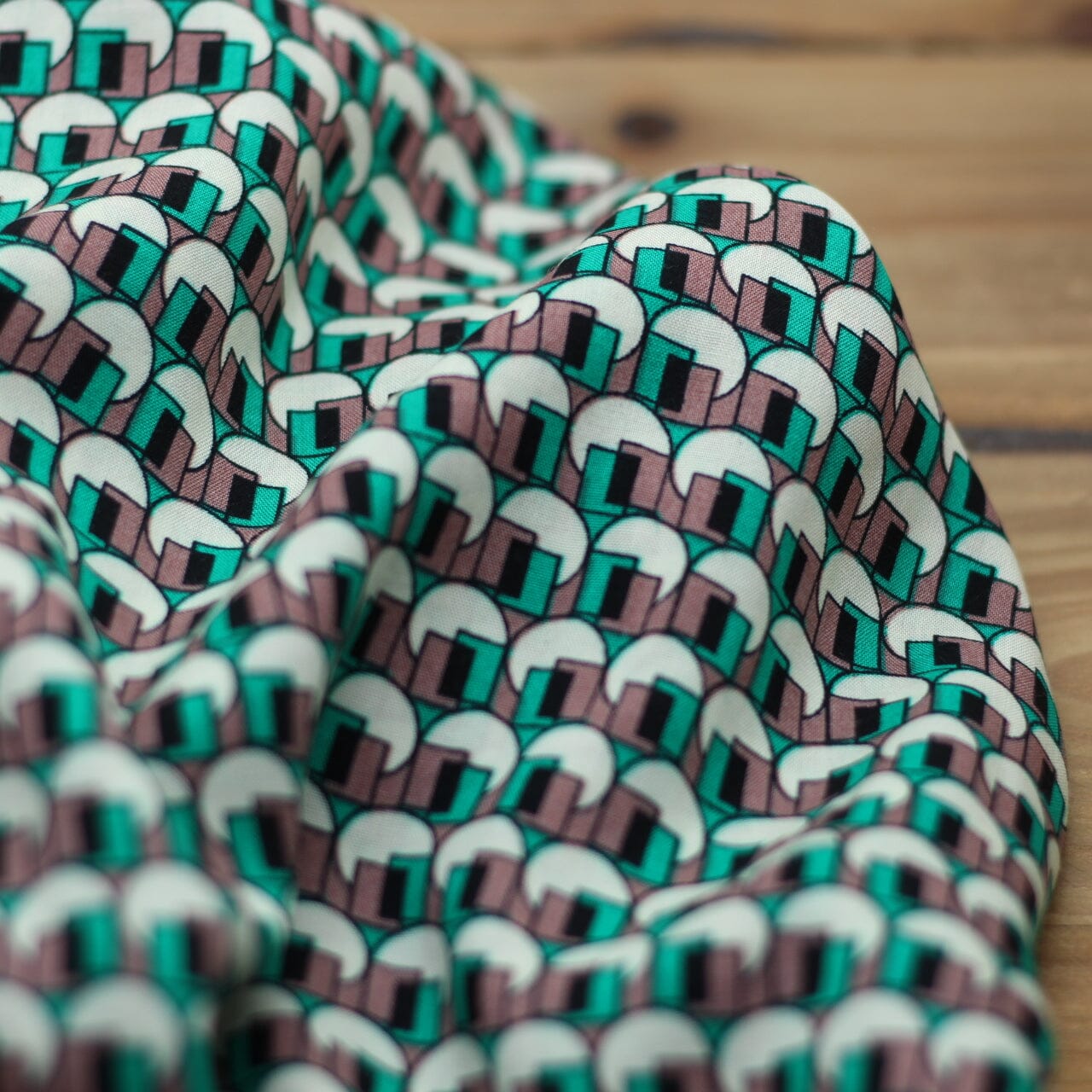 Tissu viscose - RETRO 30 - Vert (Vendu x10cm) Tissus Sélection Gaspard & Léonie | Gaspard et Léonie Tissus en ligne et Mercerie à Toulouse