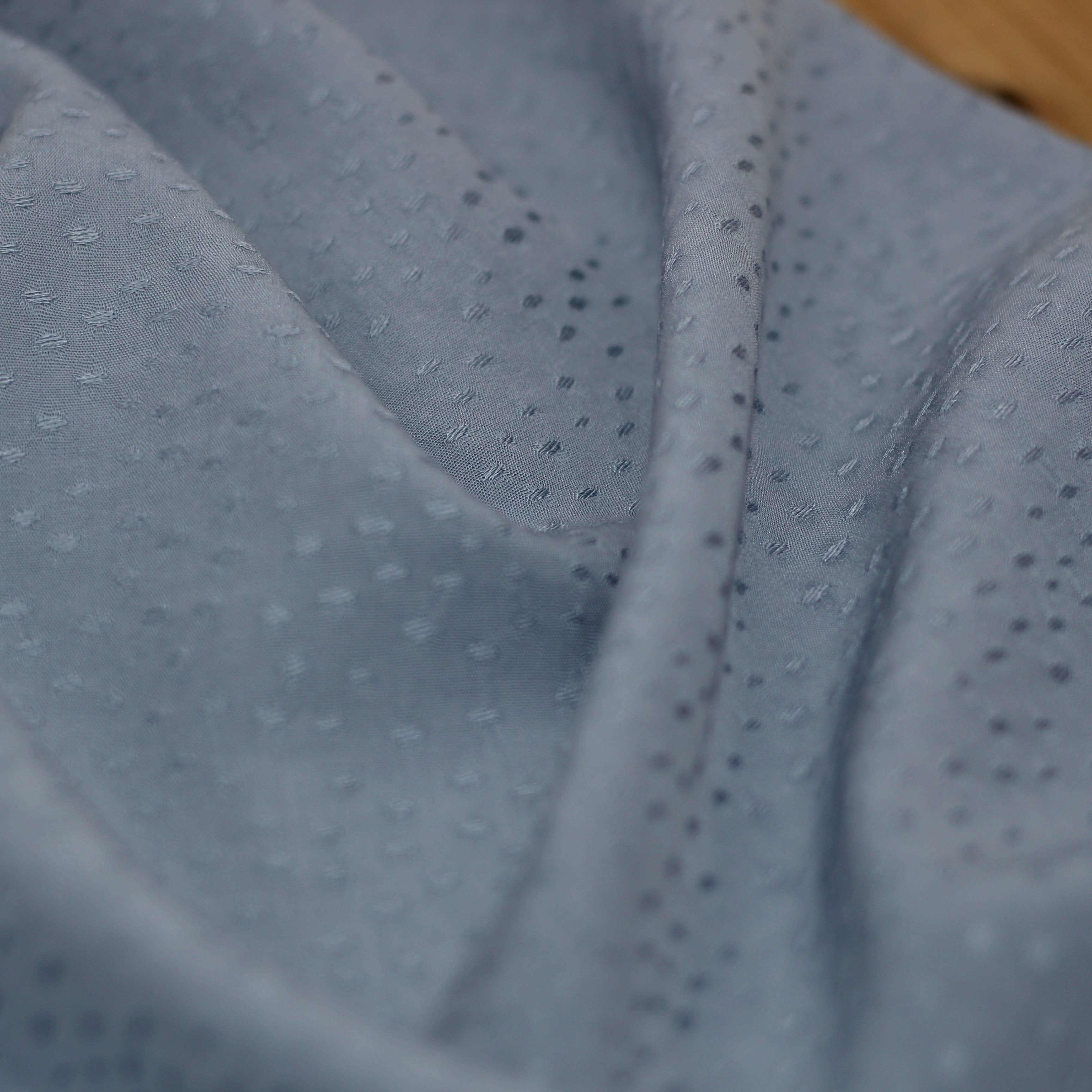 Tissu Viscose Unie Dobby - Bleu tendre (Vendu x10cm) Tissus Sélection Gaspard & Léonie | Gaspard et Léonie Tissus Mercerie Toulouse