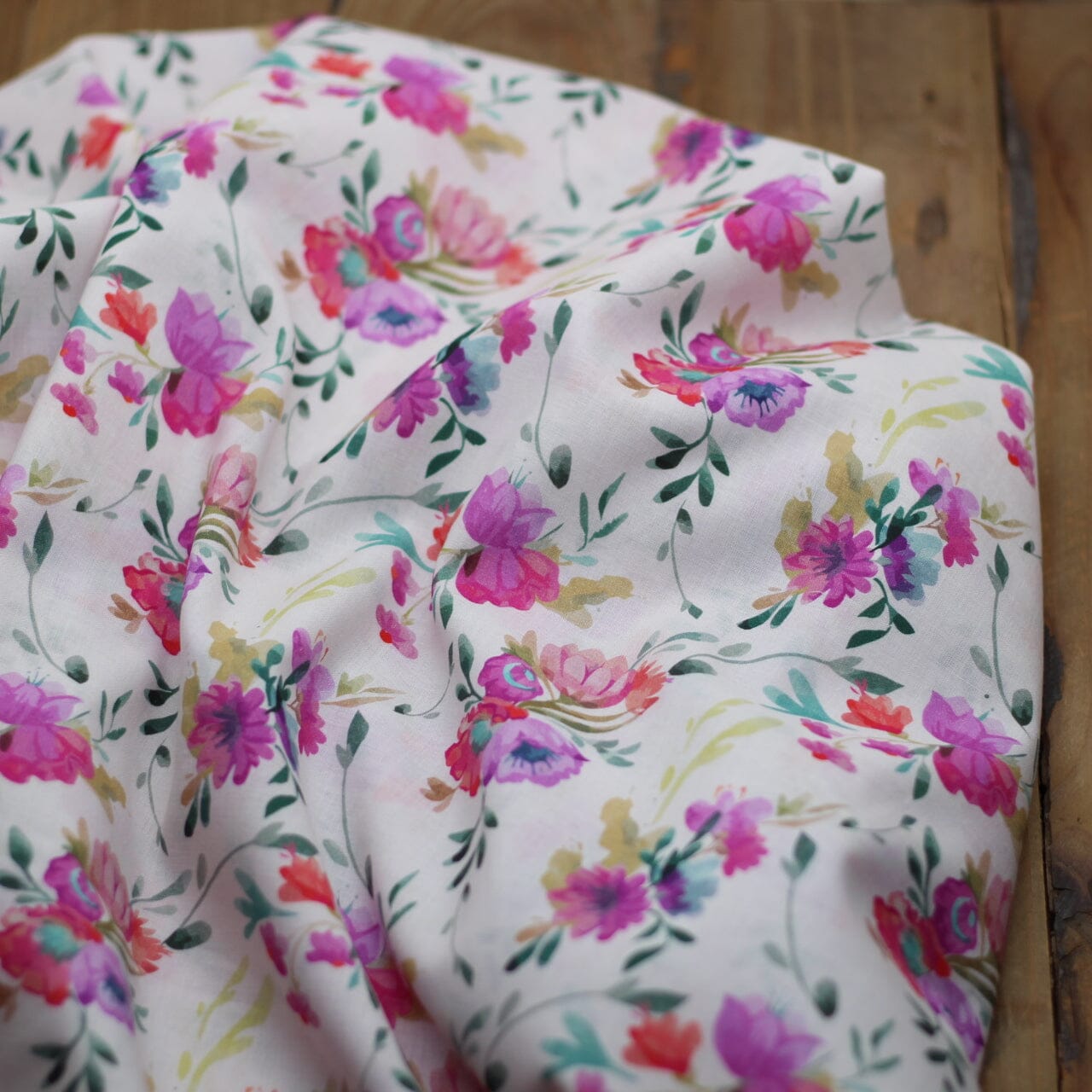 Tissu Voile de coton fleuri - CALLIOPEE - Blanc cassé (Vendu x10cm) Tissus Sélection Gaspard & Léonie | Gaspard et Léonie Tissus en ligne et Mercerie à Toulouse