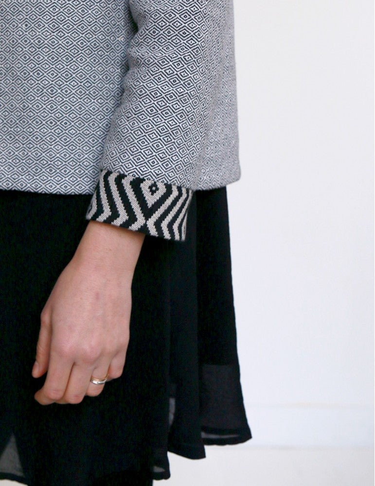 Veste femme CLAUDIE Patron de couture pochette - Atelier SCÄMMIT Patron de couture ATELIER SCÄMMIT | Gaspard et Léonie Tissus en ligne et Mercerie à Toulouse