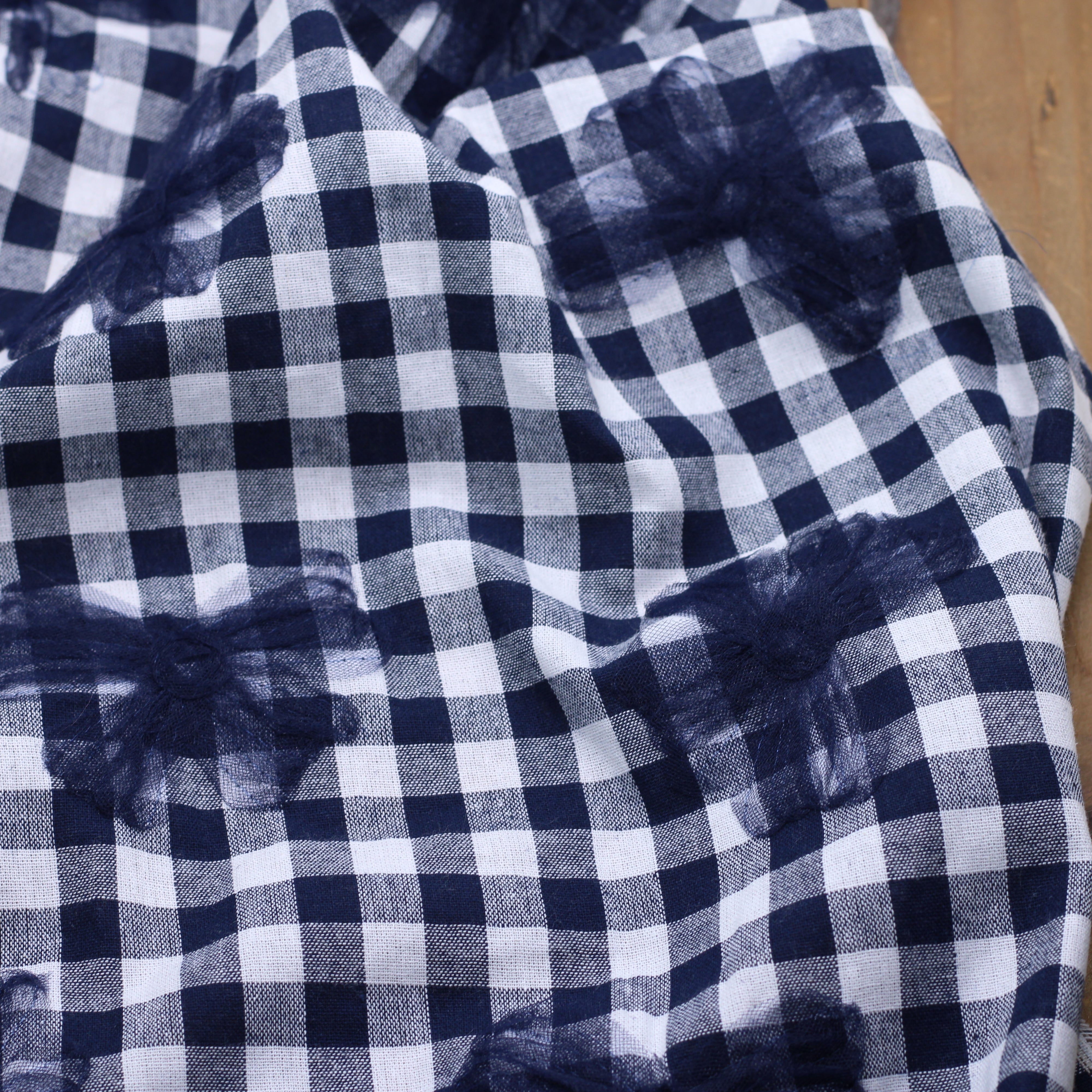 Tissu coton VICHY Noeuds tulle- Bleu marine (Vendu x10cm)