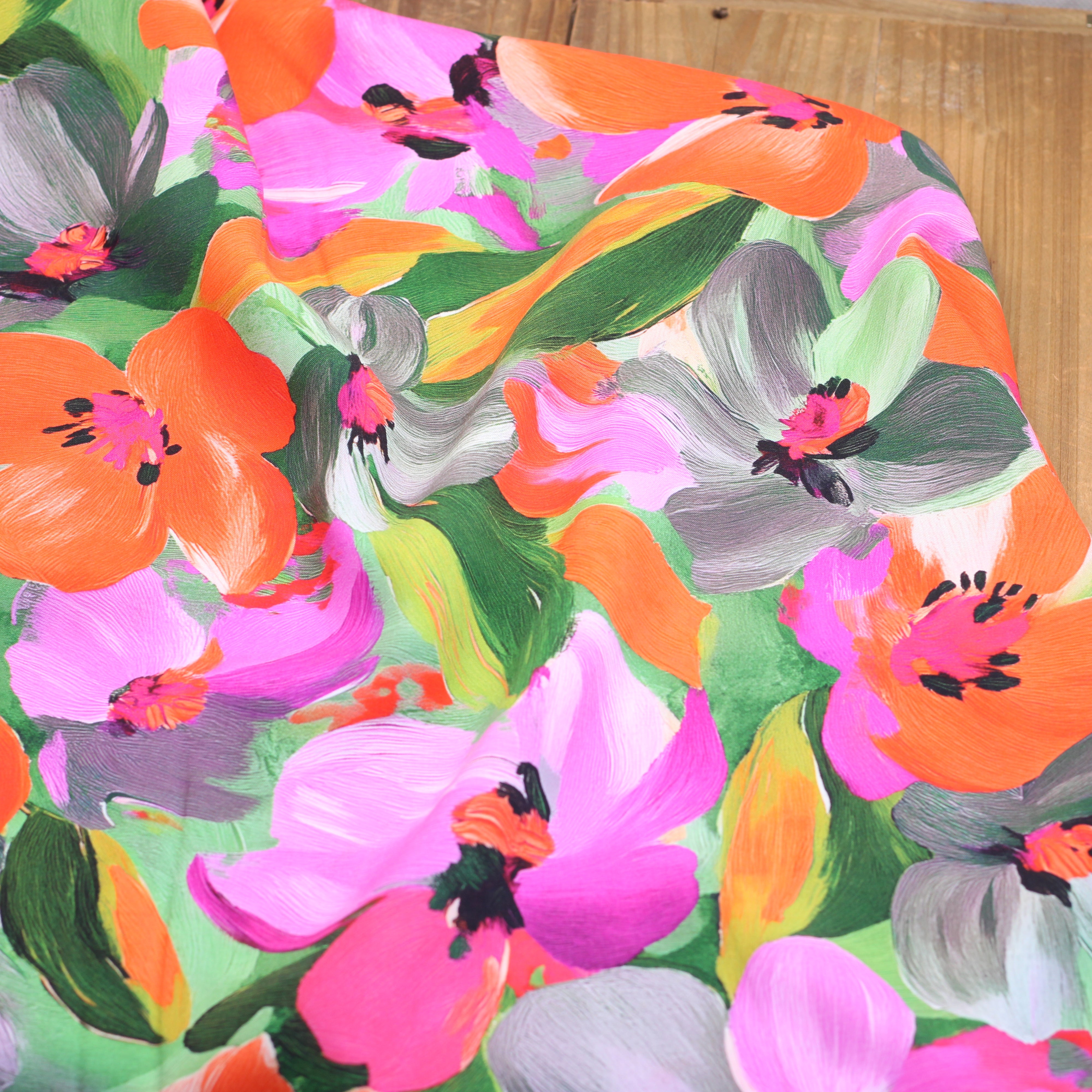 Tissu Viscose Fleuri - ORNELLA - Corail (vendu x10cm)