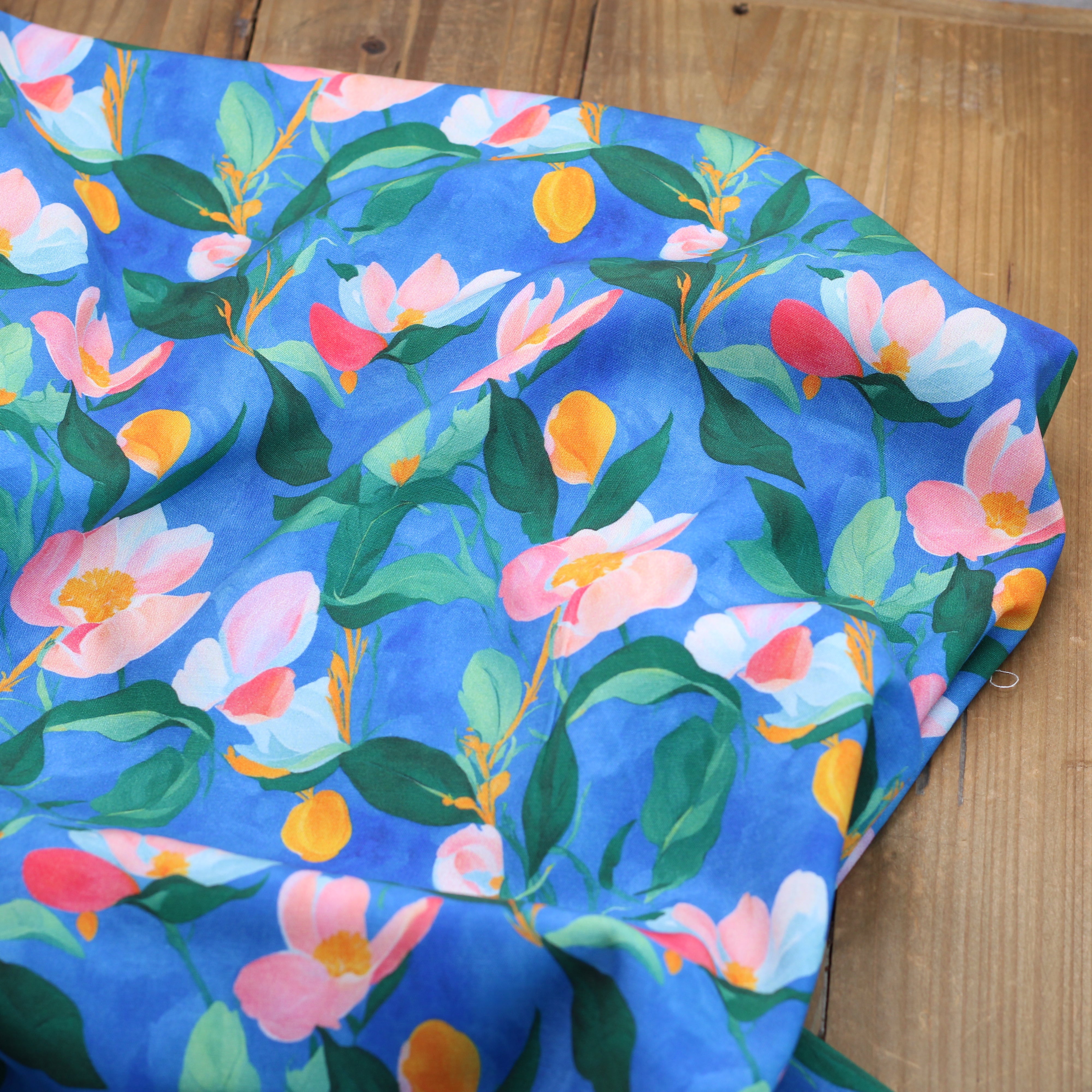 Tissu Viscose Stretch Fleuri - PAOLA - Bleu cobalt (Vendu x10cm)