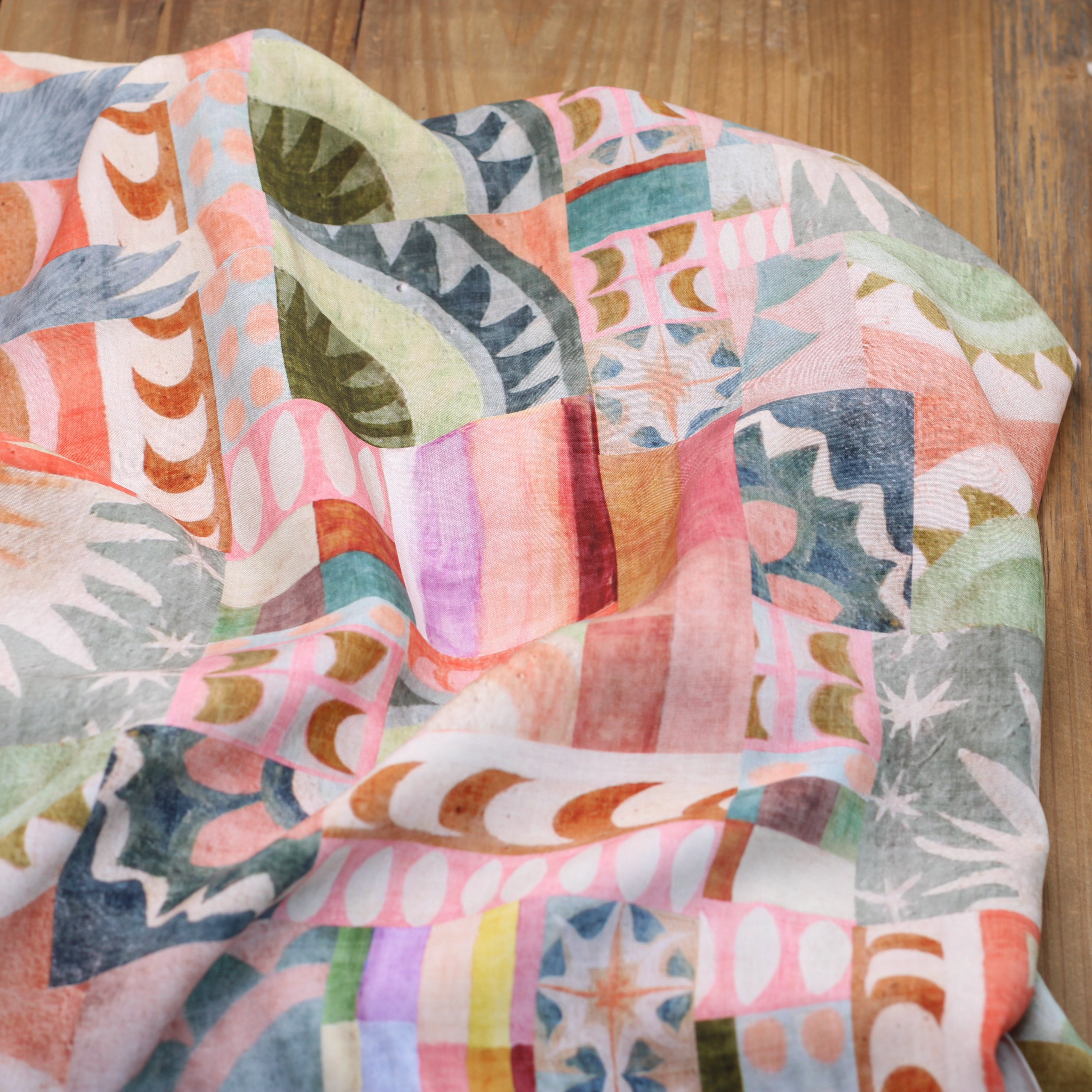 Tissu Viscose - ASTREE - Corail (vendu x10cm)