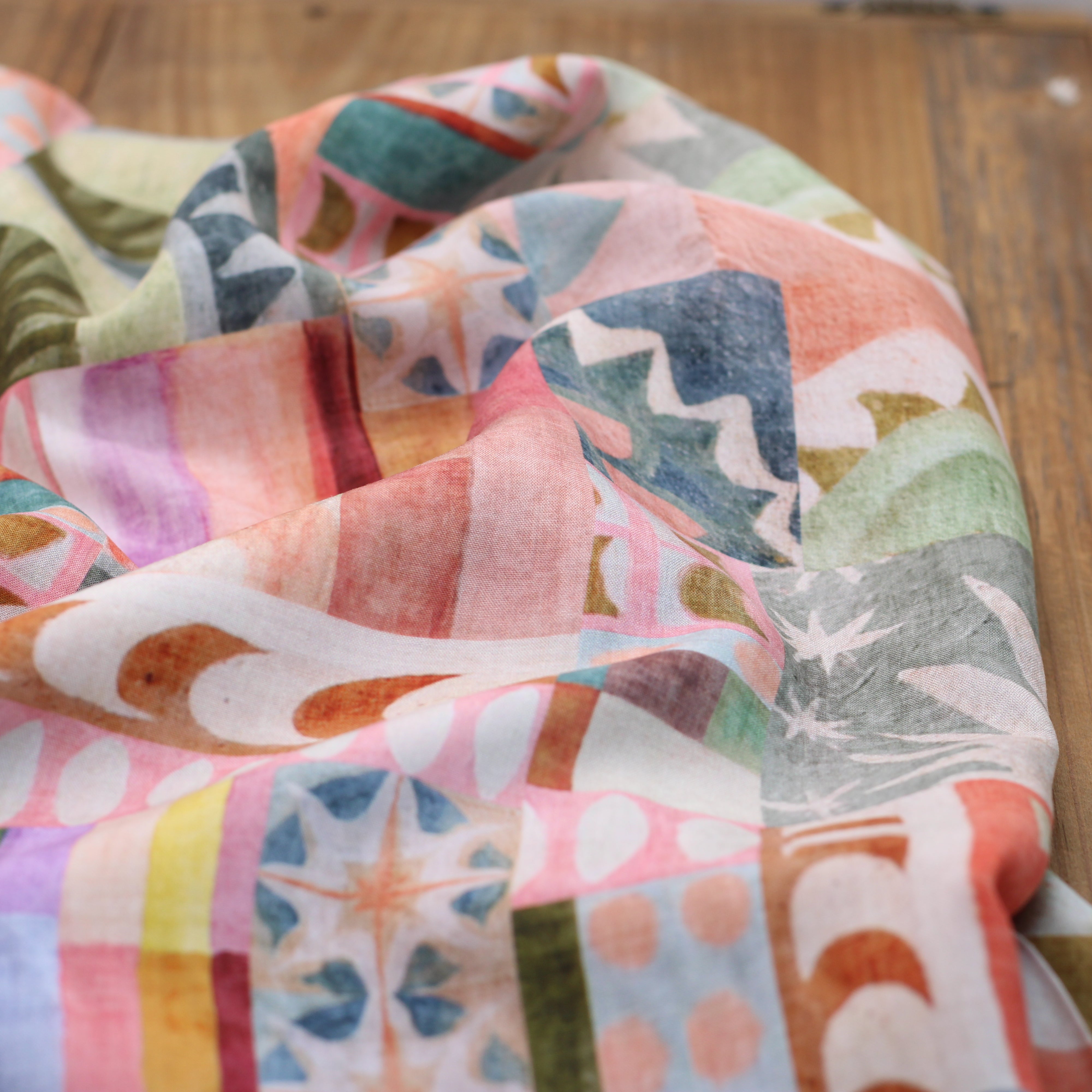 Tissu Viscose - ASTREE - Corail (vendu x10cm)